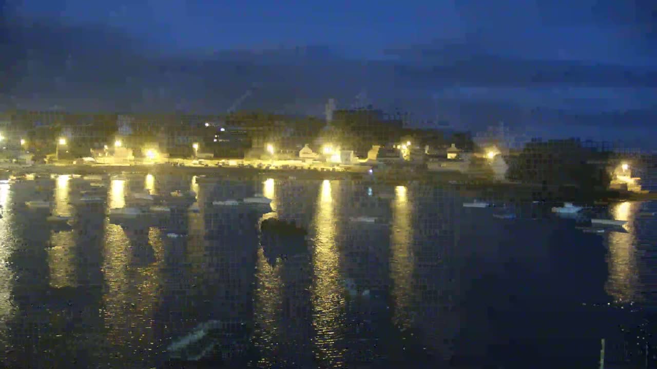 Ploubazlanec, Loguivy Village & Coast Live Cam - Guingamp, Côtes-d'Armor, 	Bretagne, France