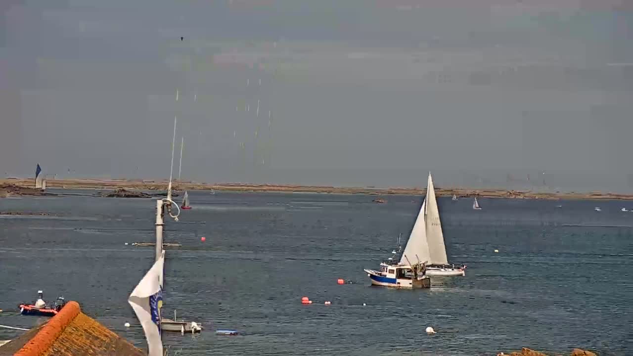 Ploubazlanec, Loguivy Village & Coast Live Cam - Guingamp, Côtes-d'Armor, 	Bretagne, France