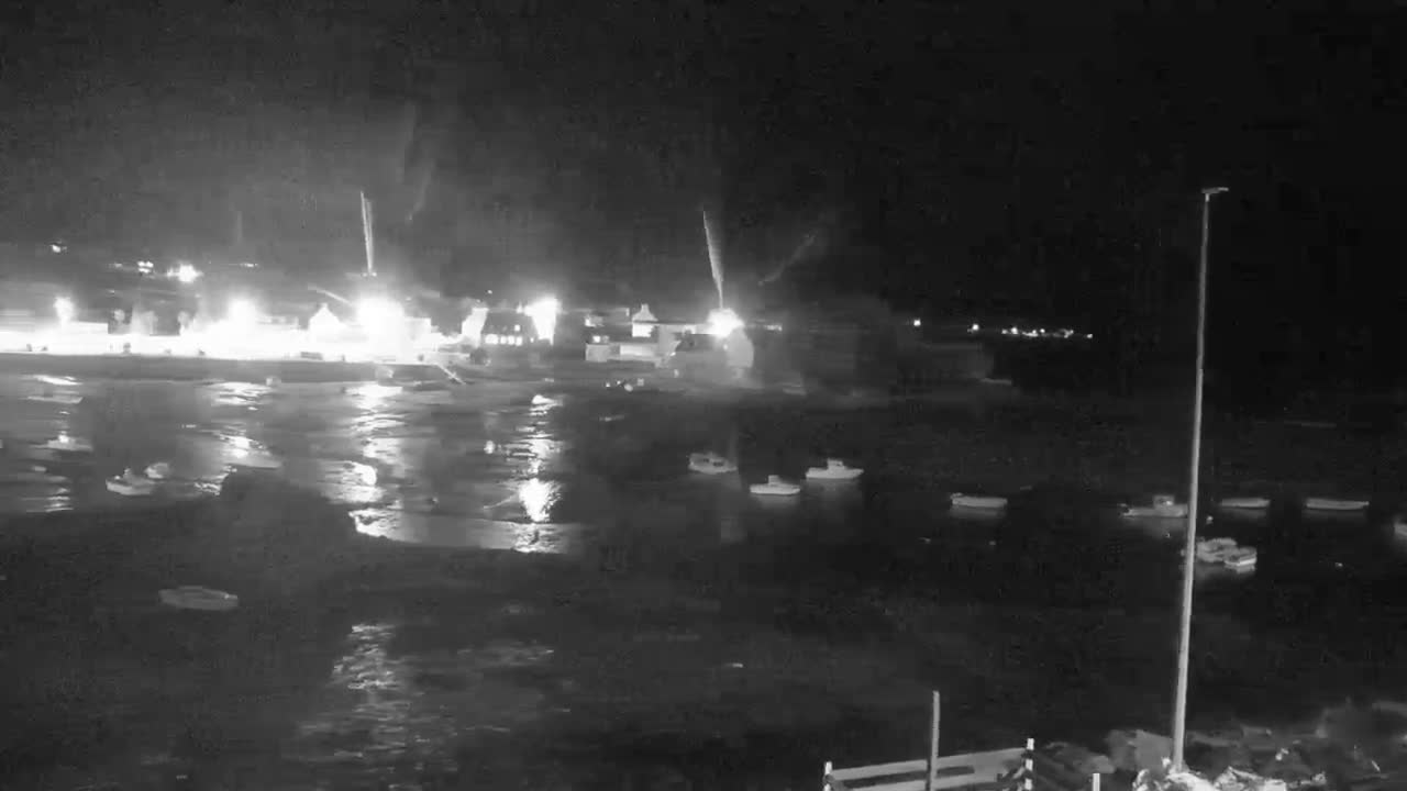 Ploubazlanec, Loguivy Village & Coast Live Cam - Guingamp, Côtes-d'Armor, 	Bretagne, France