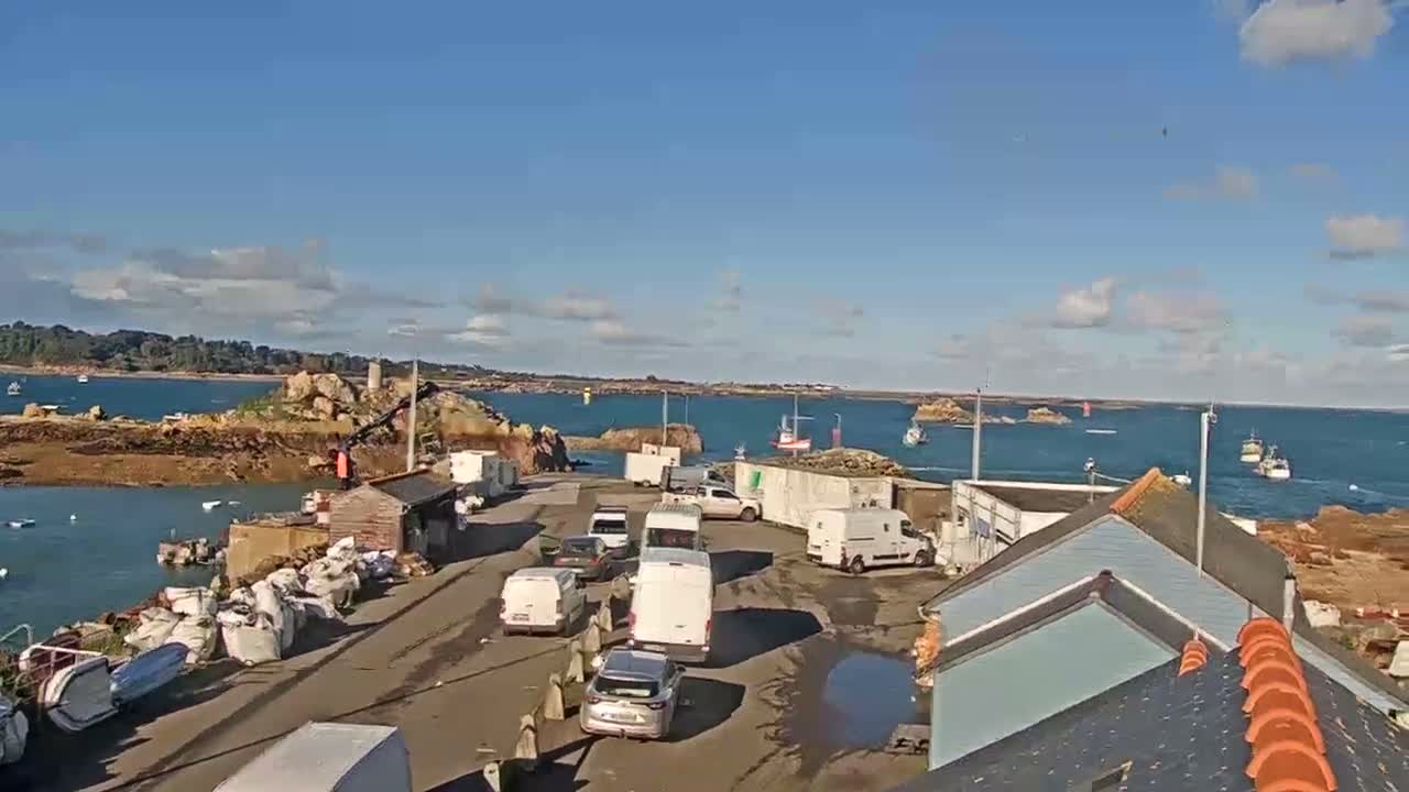 Ploubazlanec, Loguivy Village & Coast Live Cam - Guingamp, Côtes-d'Armor, 	Bretagne, France