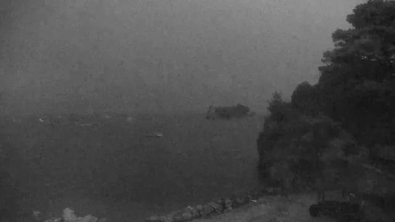 Ploubazlanec, Loguivy Village & Coast Live Cam - Guingamp, Côtes-d'Armor, 	Bretagne, France
