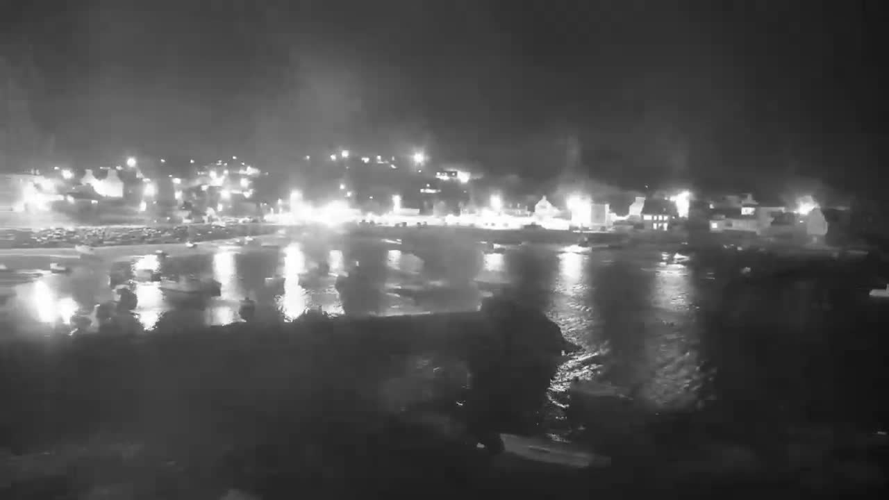 Ploubazlanec, Loguivy Village & Coast Live Cam - Guingamp, Côtes-d'Armor, 	Bretagne, France