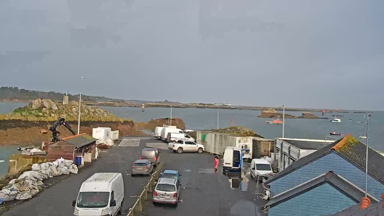 Ploubazlanec, Loguivy Village & Coast Live Cam - Guingamp, Côtes-d'Armor, 	Bretagne, France
