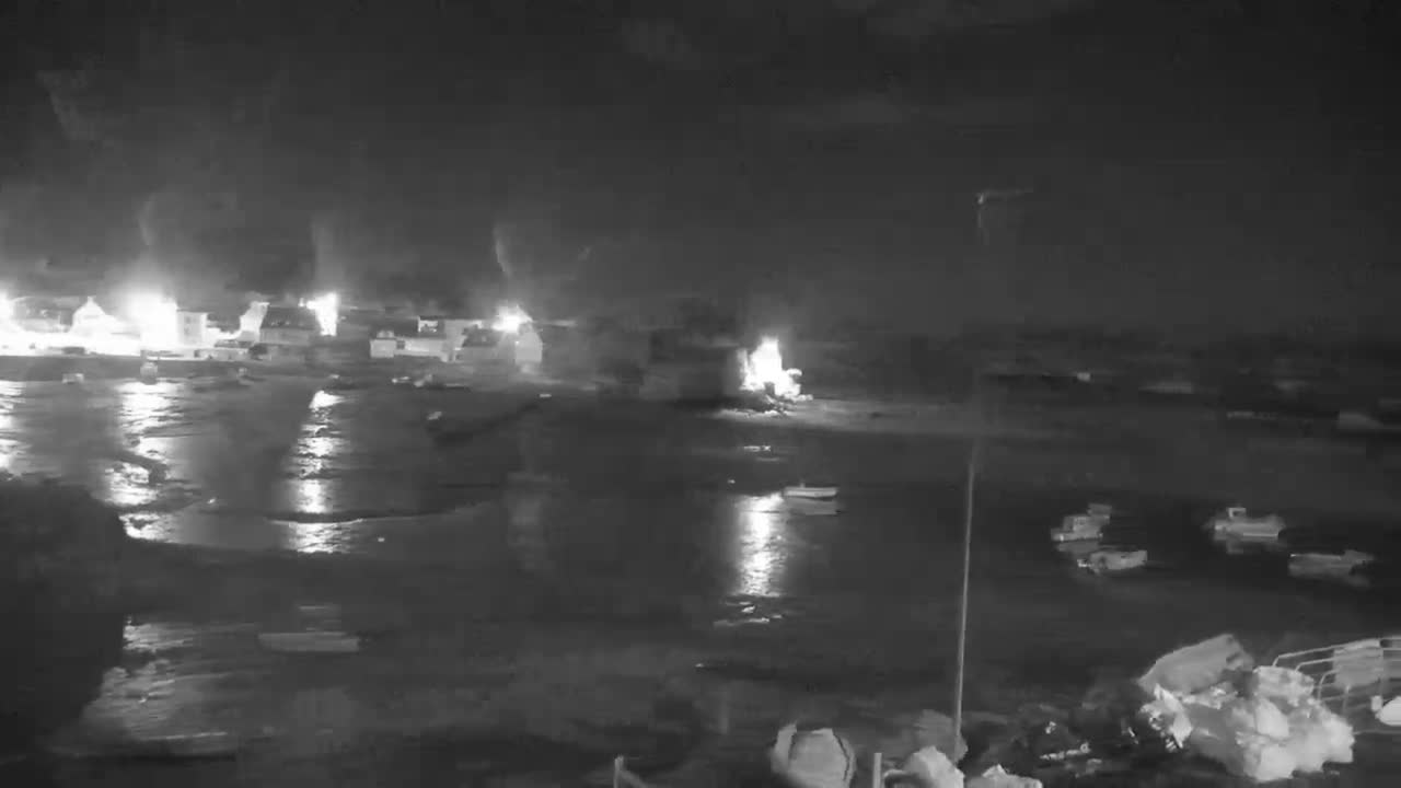 Ploubazlanec, Loguivy Village & Coast Live Cam - Guingamp, Côtes-d'Armor, 	Bretagne, France