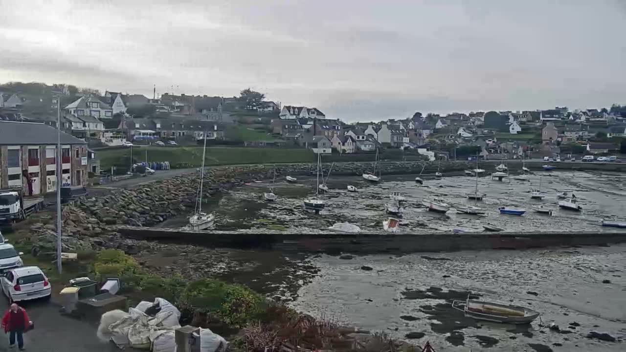 Ploubazlanec, Loguivy Village & Coast Live Cam - Guingamp, Côtes-d'Armor, 	Bretagne, France