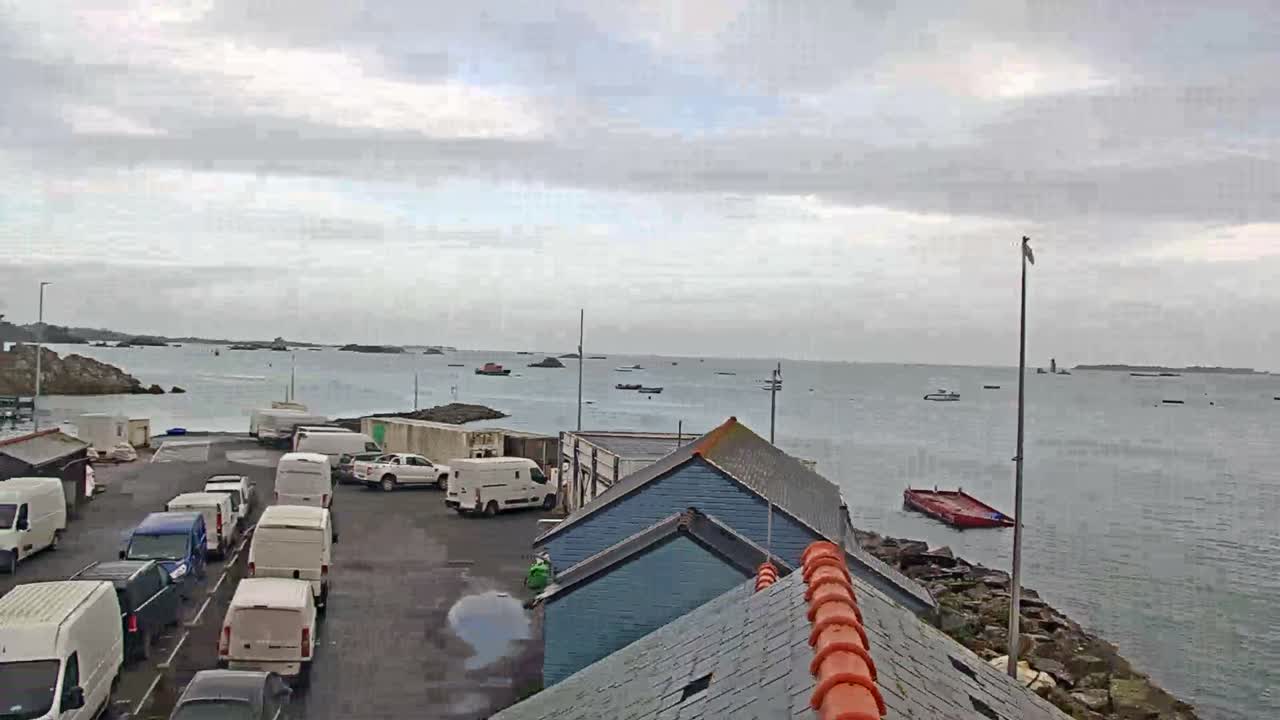 Ploubazlanec, Loguivy Village & Coast Live Cam - Guingamp, Côtes-d'Armor, 	Bretagne, France
