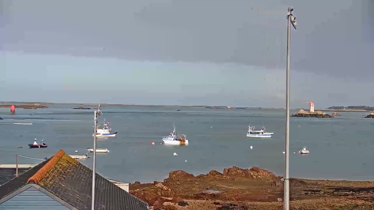 Ploubazlanec, Loguivy Village & Coast Live Cam - Guingamp, Côtes-d'Armor, 	Bretagne, France