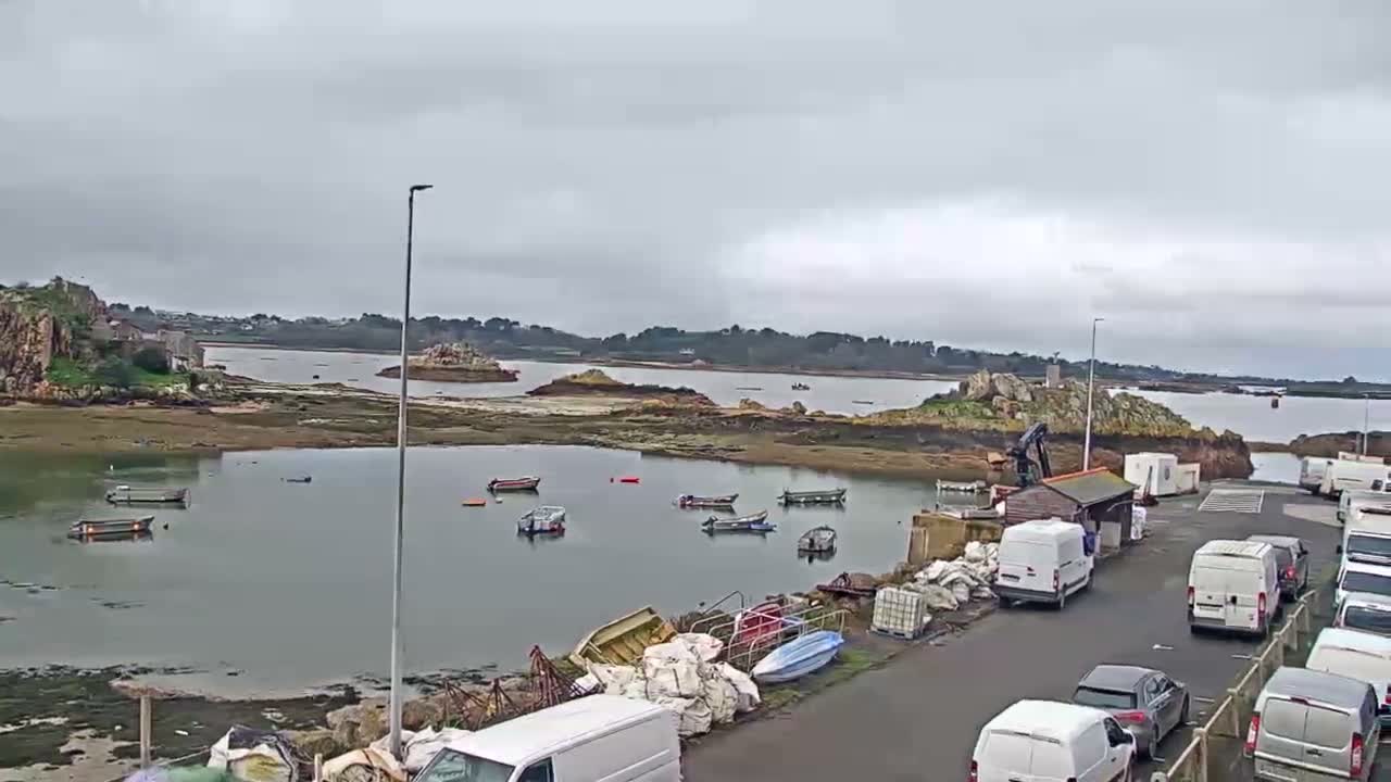 Ploubazlanec, Loguivy Village & Coast Live Cam - Guingamp, Côtes-d'Armor, 	Bretagne, France