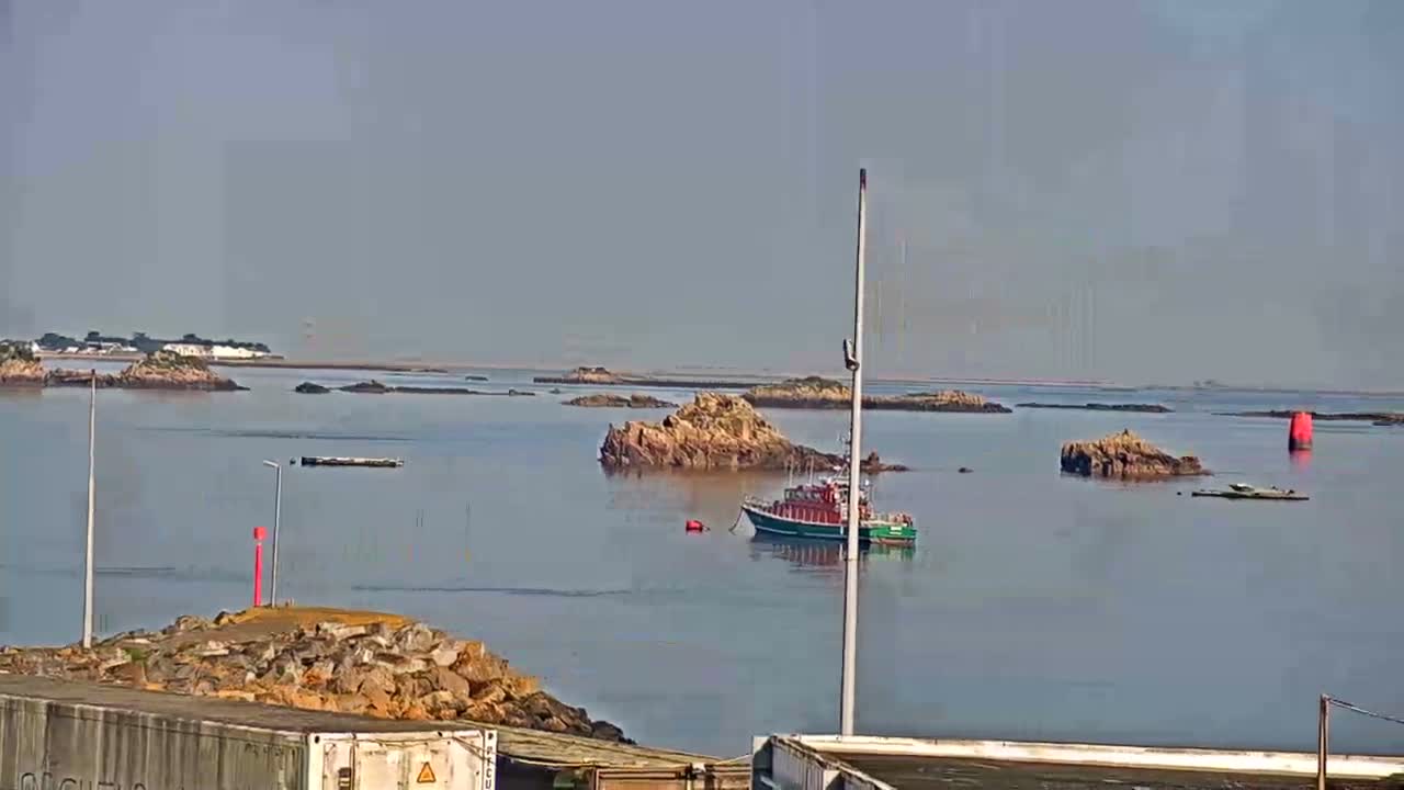 Ploubazlanec, Loguivy Village & Coast Live Cam - Guingamp, Côtes-d'Armor, 	Bretagne, France