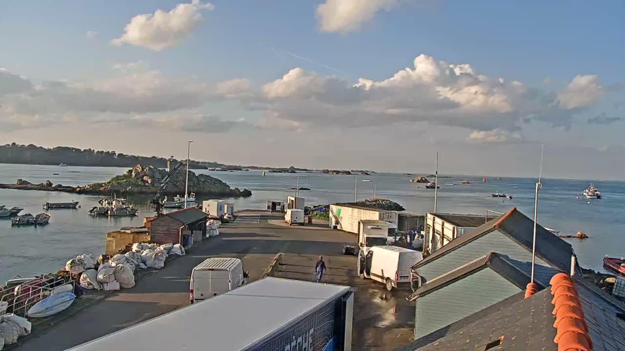 Ploubazlanec, Loguivy Village & Coast Live Cam - Guingamp, Côtes-d'Armor, 	Bretagne, France