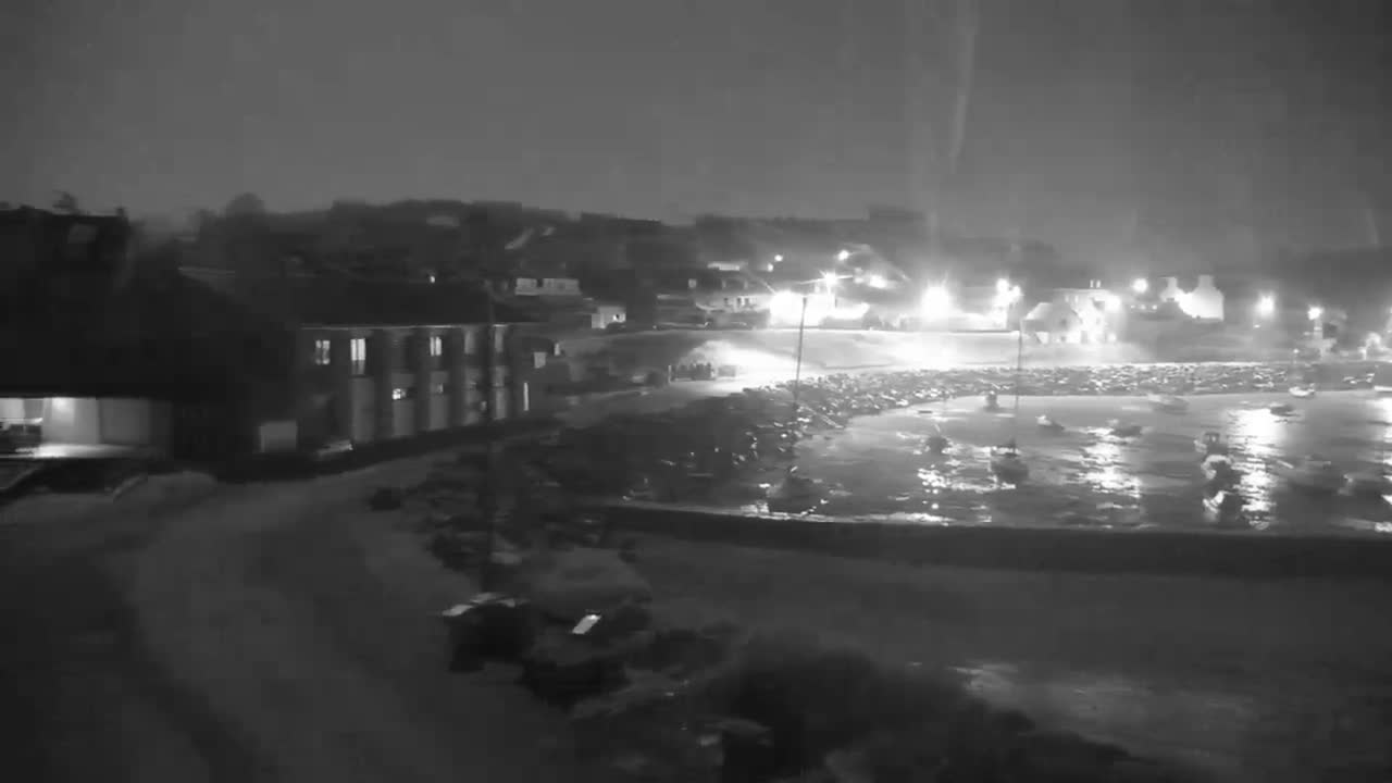 Ploubazlanec, Loguivy Village & Coast Live Cam - Guingamp, Côtes-d'Armor, 	Bretagne, France