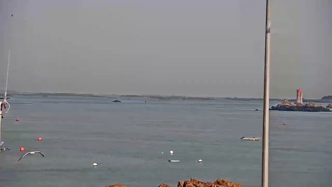 Ploubazlanec, Loguivy Village & Coast Live Cam - Guingamp, Côtes-d'Armor, 	Bretagne, France