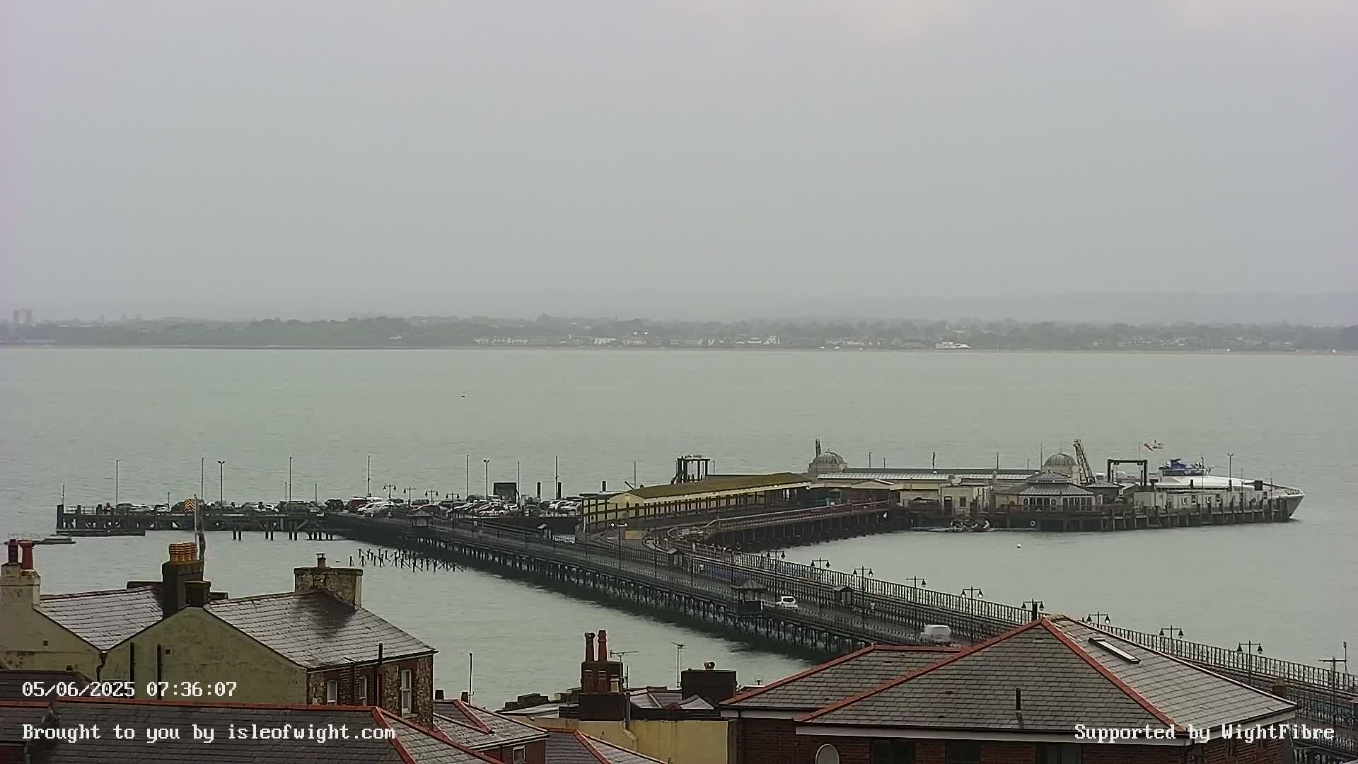 Ryde Pier & Island Line Railway Skyline Live Cam -Isle Of Wight, South East, England, United Kingdom 