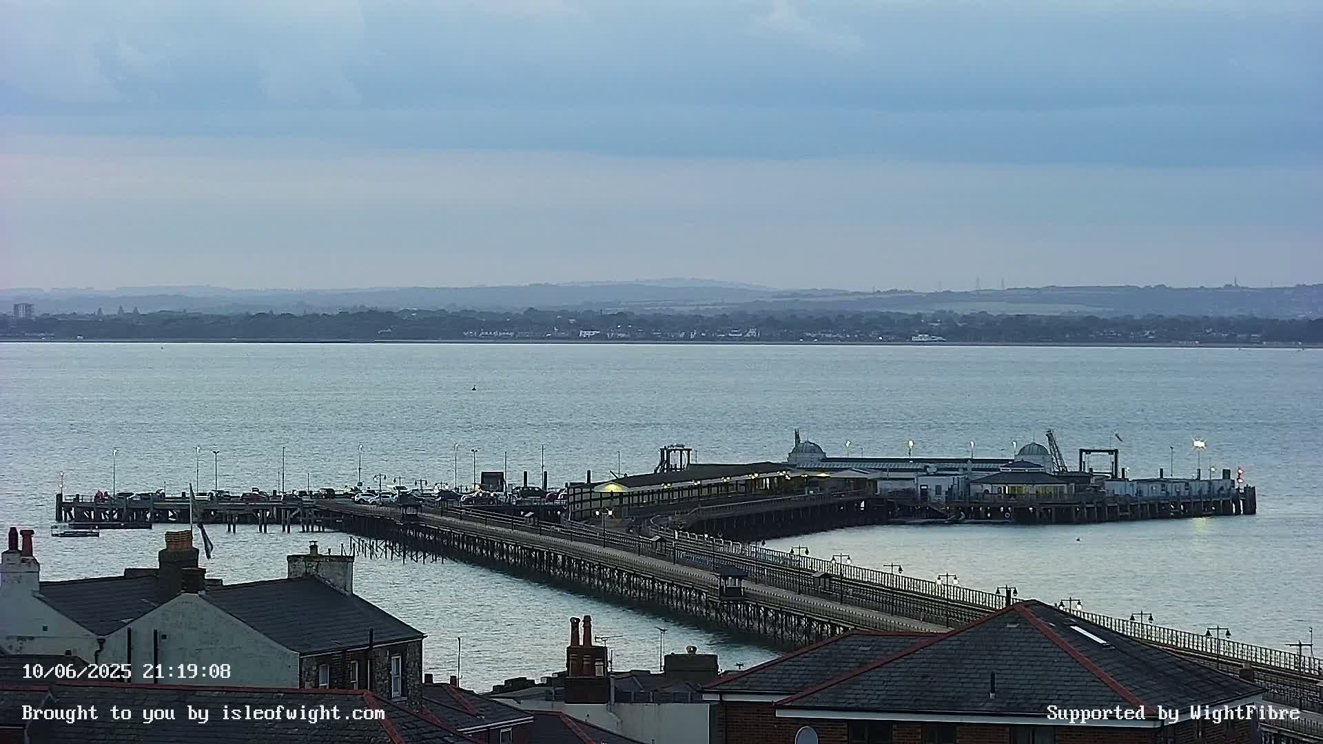 Ryde Pier & Island Line Railway Skyline Live Cam -Isle Of Wight, South East, England, United Kingdom 