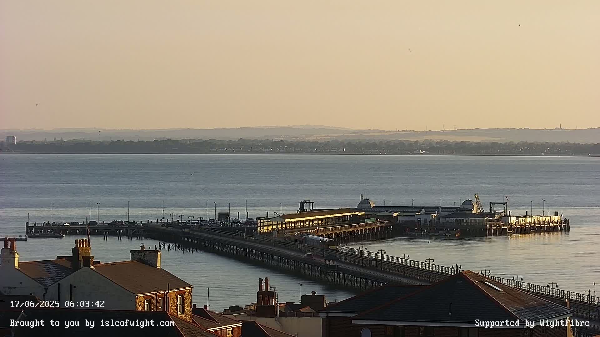 Ryde Pier & Island Line Railway Skyline Live Cam -Isle Of Wight, South East, England, United Kingdom 