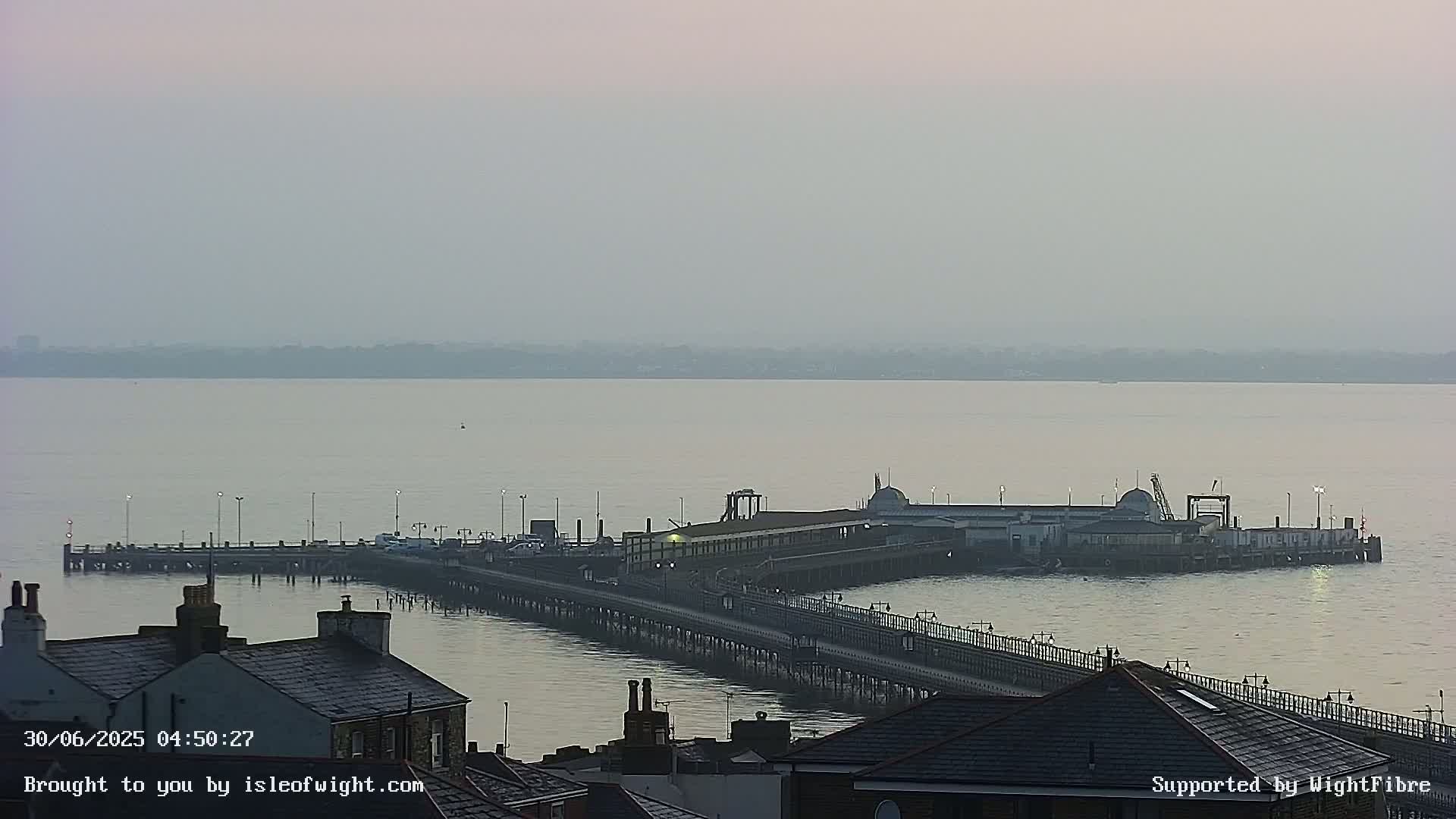 Ryde Pier & Island Line Railway Skyline Live Cam -Isle Of Wight, South East, England, United Kingdom 