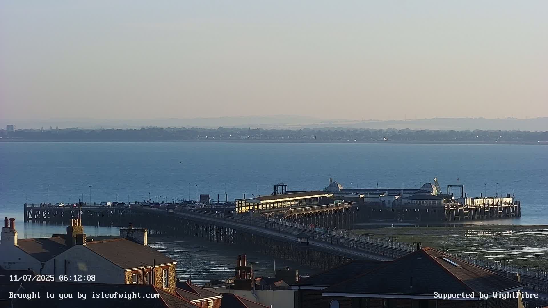 Ryde Pier & Island Line Railway Skyline Live Cam -Isle Of Wight, South East, England, United Kingdom 