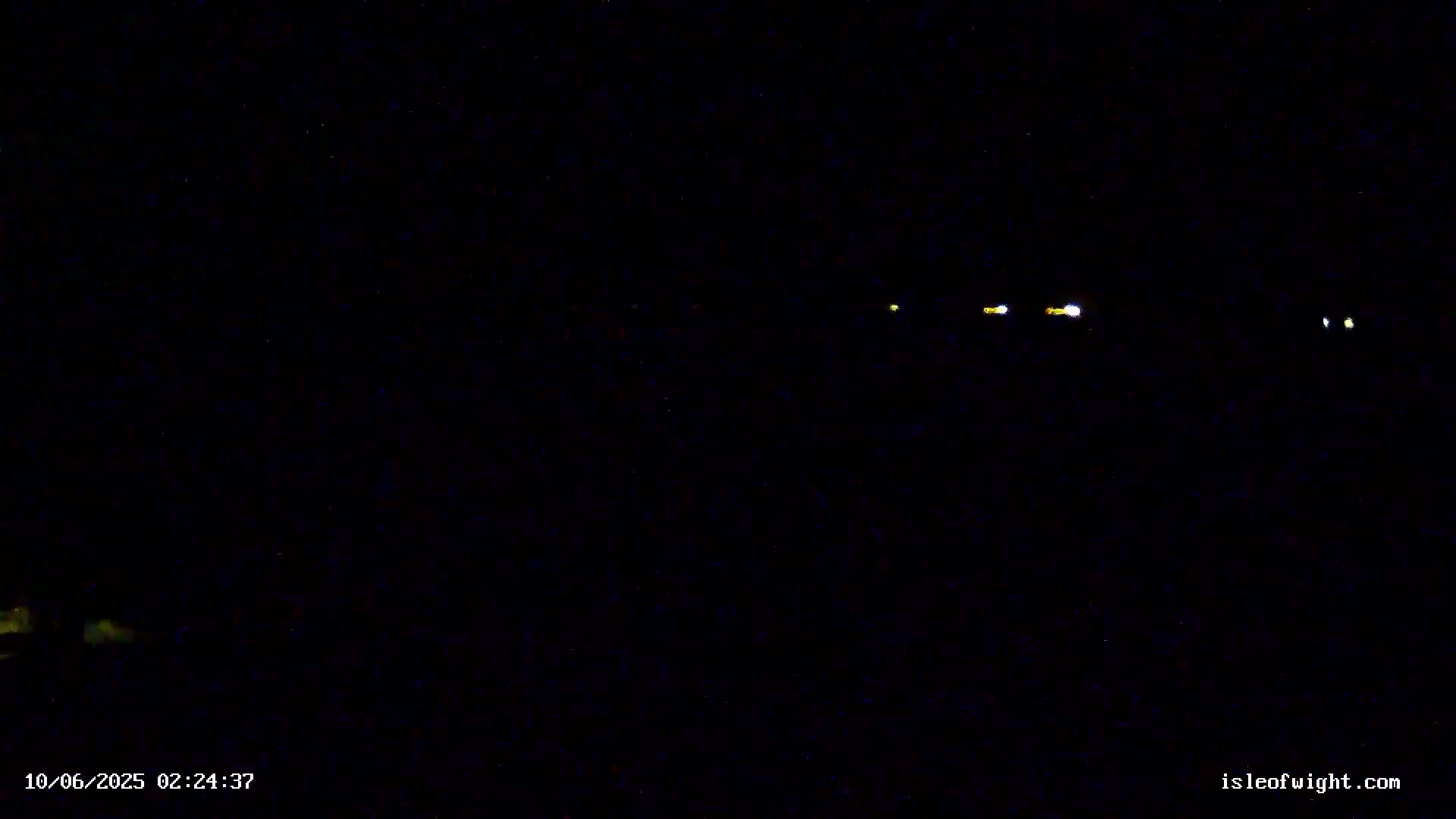 Isle of Wight Luccombe Coast Live Cam - Isle of Wight, South East, England, United Kingdom