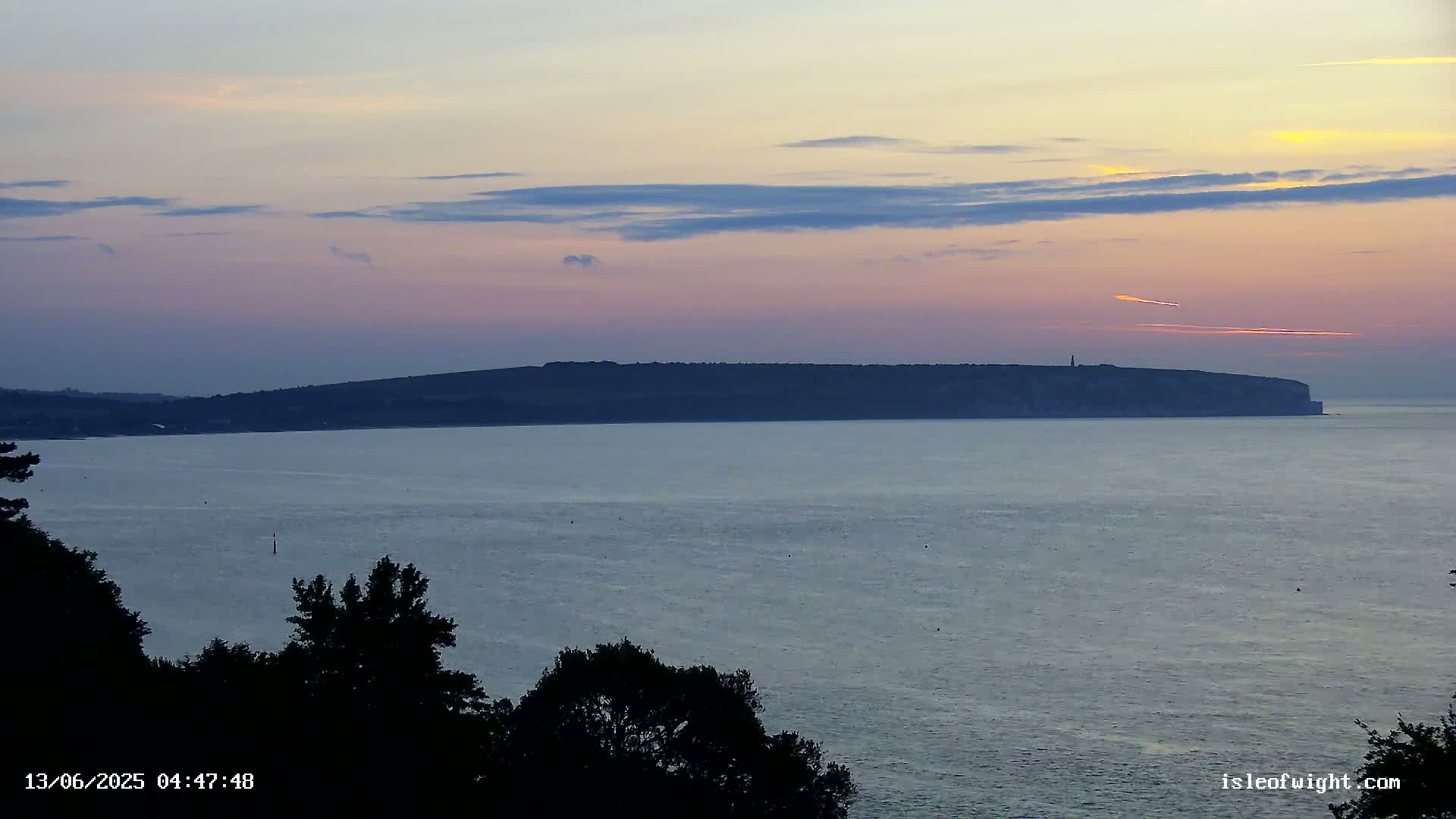 Isle of Wight Luccombe Coast Live Cam - Isle of Wight, South East, England, United Kingdom