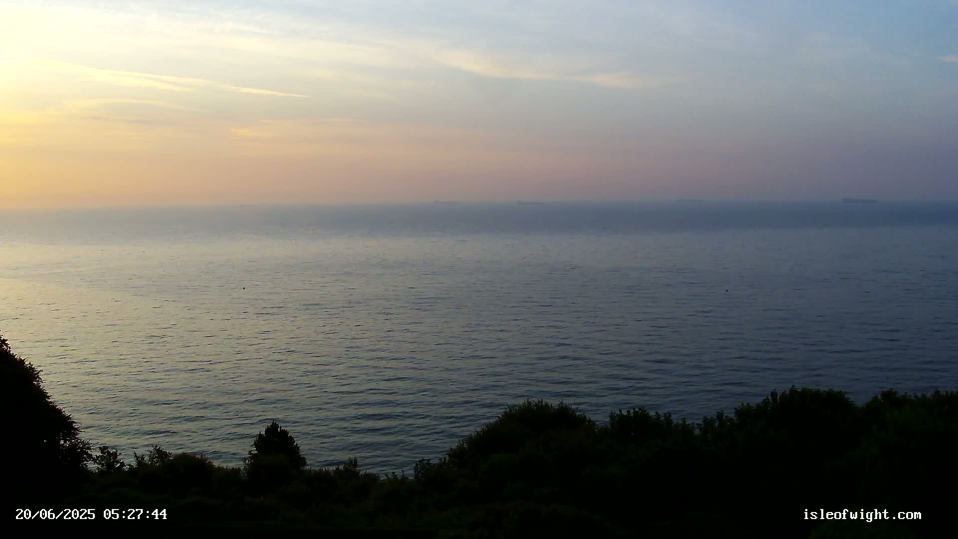 Isle of Wight Luccombe Coast Live Cam - Isle of Wight, South East, England, United Kingdom