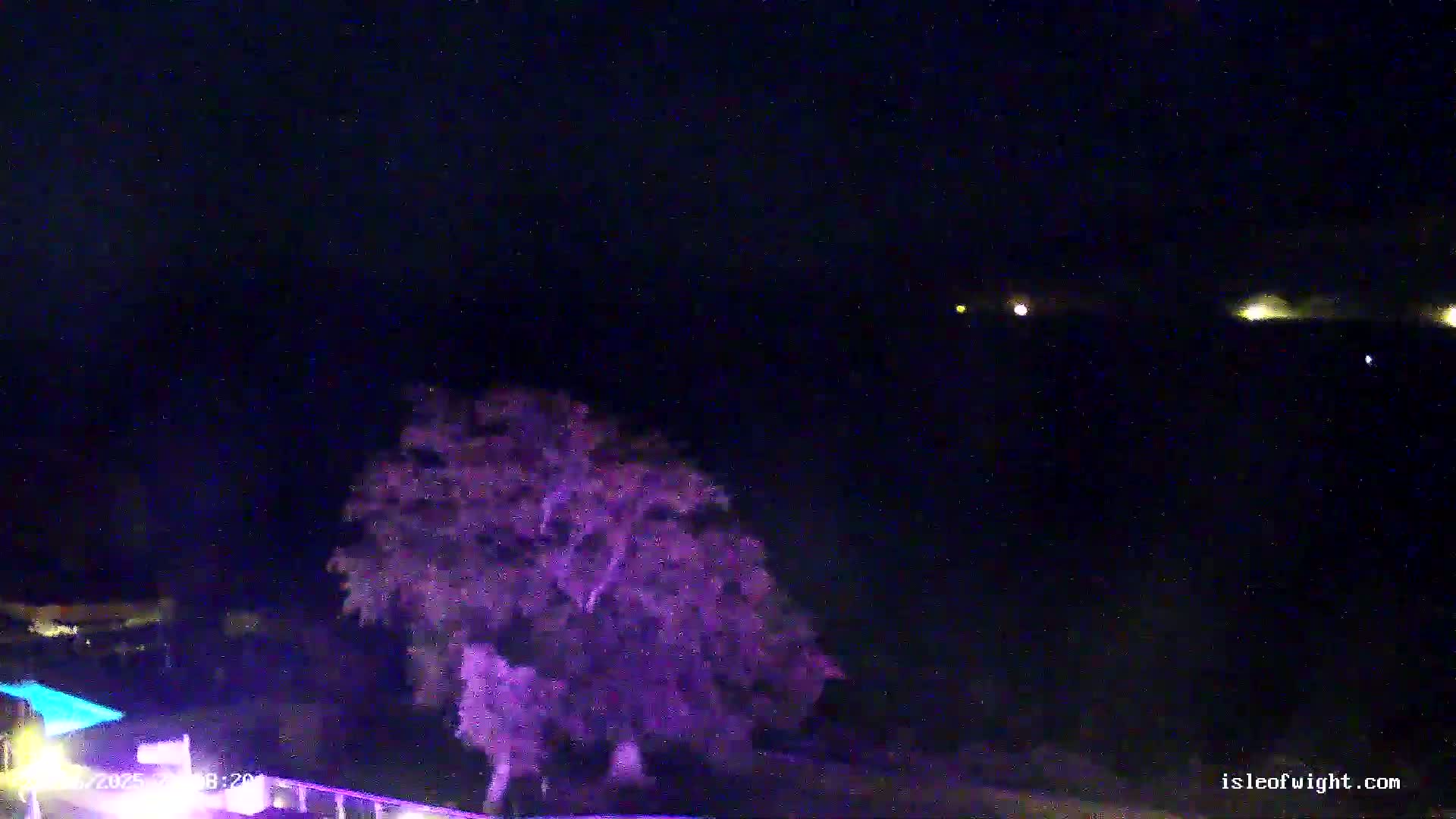 Isle of Wight Luccombe Coast Live Cam - Isle of Wight, South East, England, United Kingdom