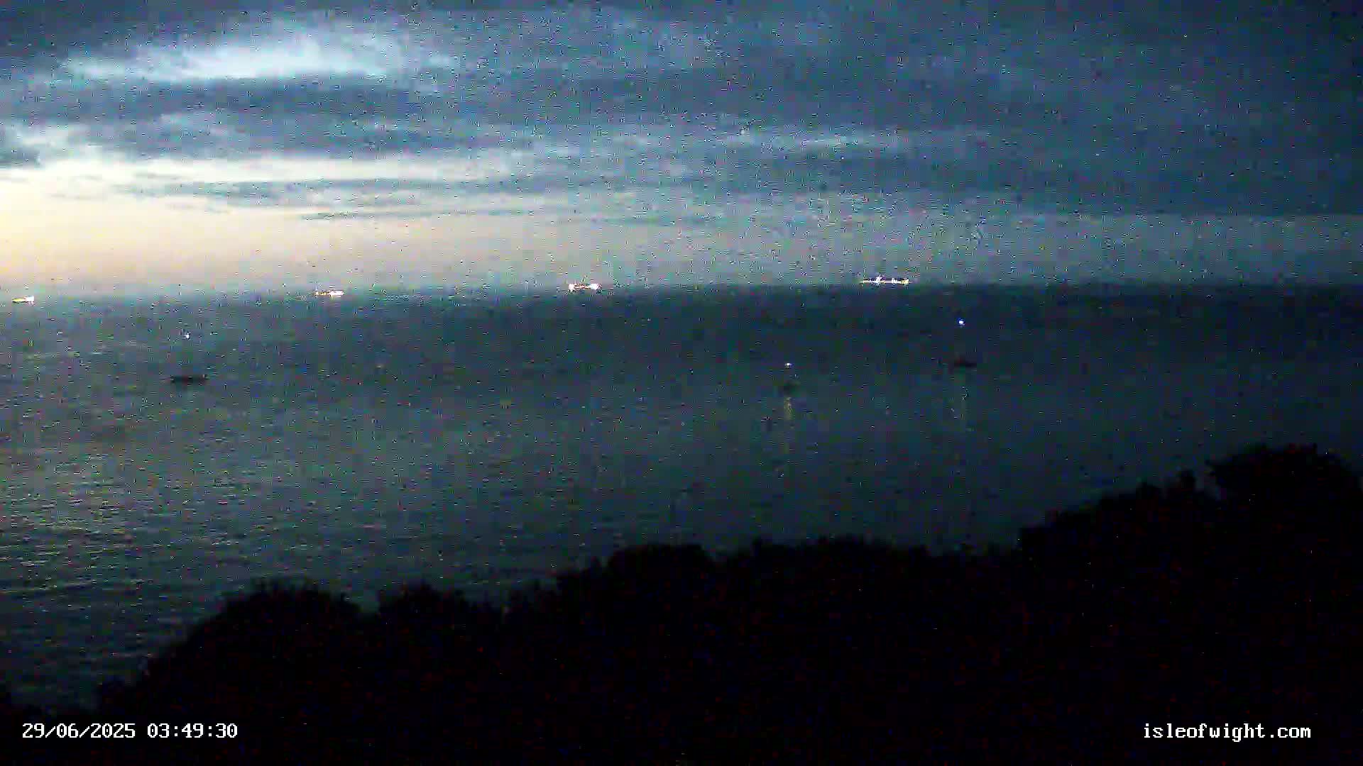Isle of Wight Luccombe Coast Live Cam - Isle of Wight, South East, England, United Kingdom