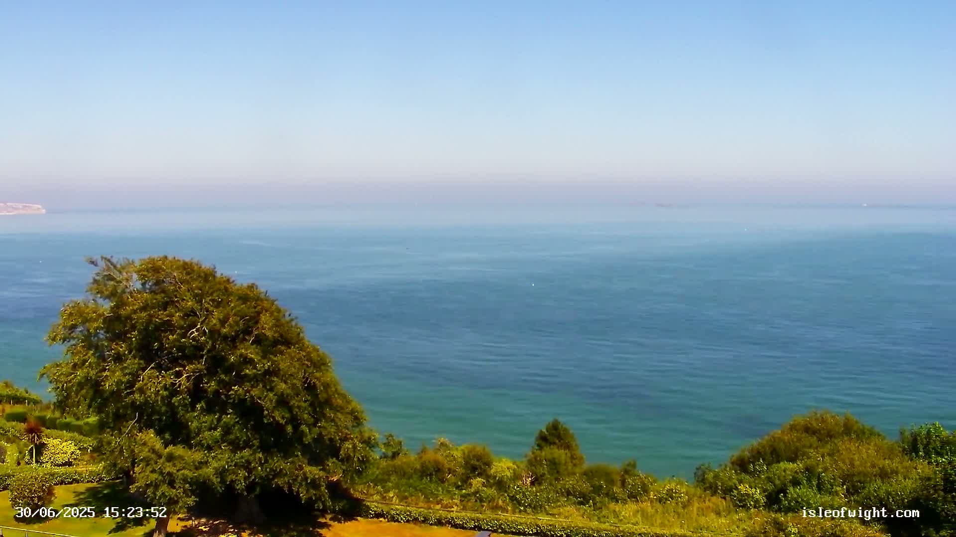 Isle of Wight Luccombe Coast Live Cam - Isle of Wight, South East, England, United Kingdom