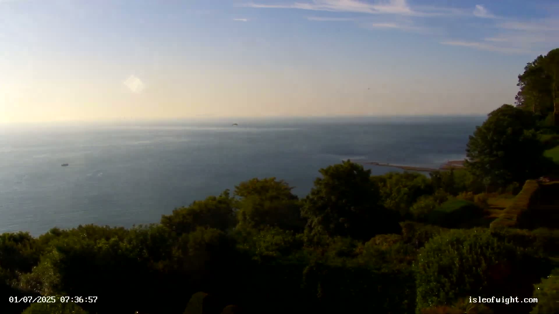 Isle of Wight Luccombe Coast Live Cam - Isle of Wight, South East, England, United Kingdom
