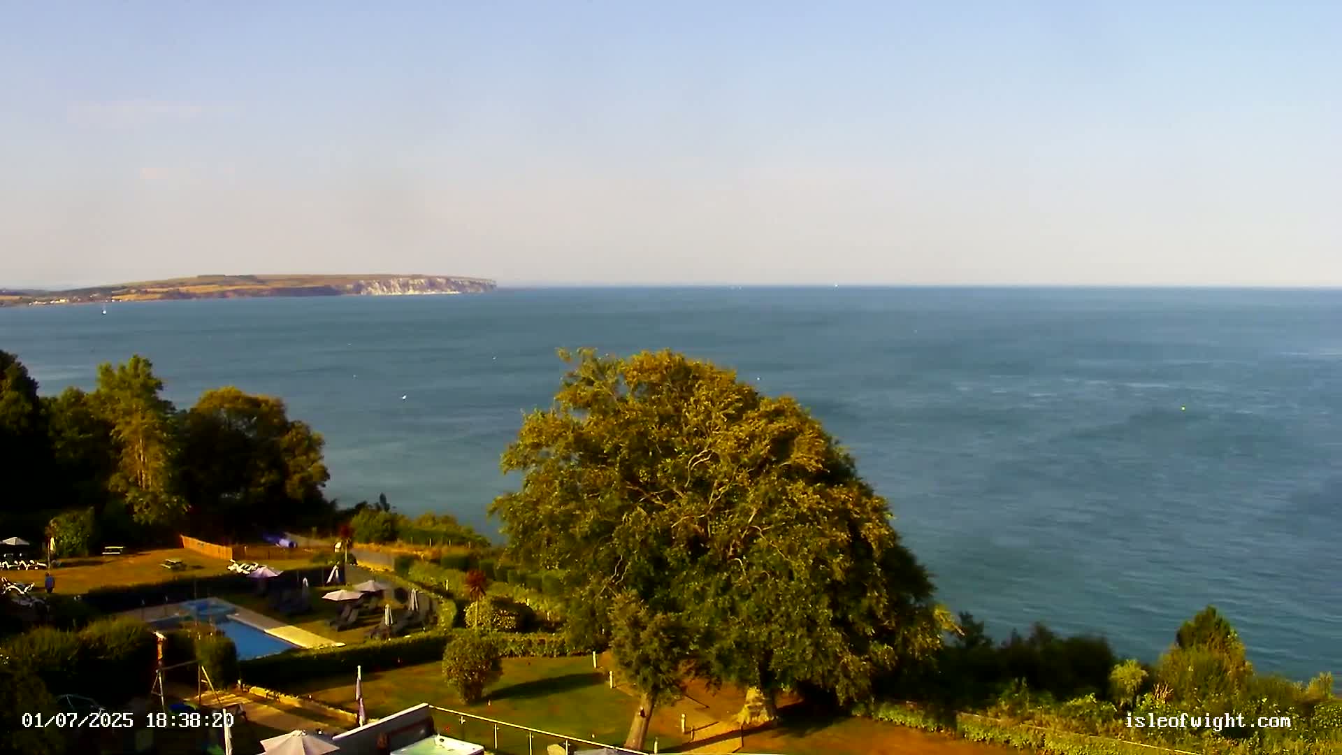 Isle of Wight Luccombe Coast Live Cam - Isle of Wight, South East, England, United Kingdom
