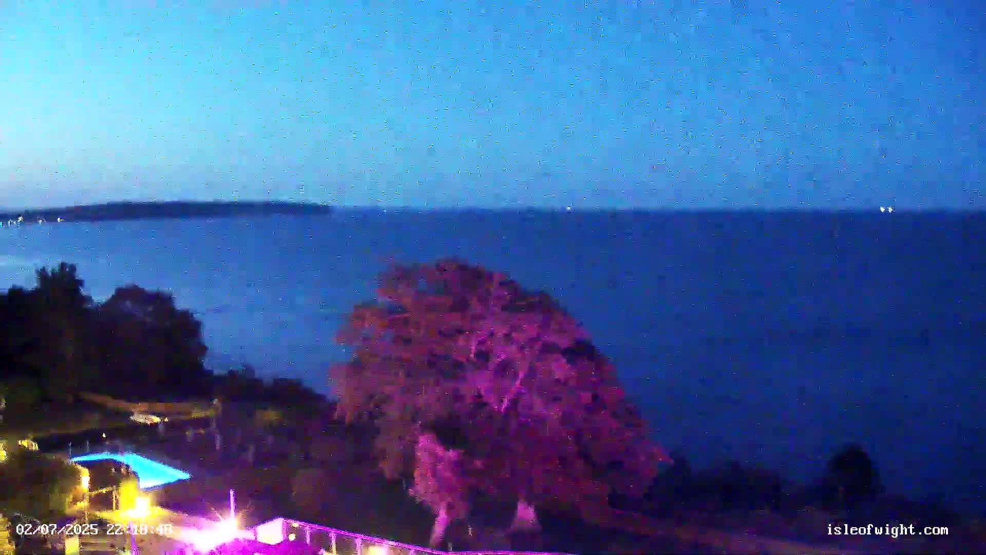 Isle of Wight Luccombe Coast Live Cam - Isle of Wight, South East, England, United Kingdom