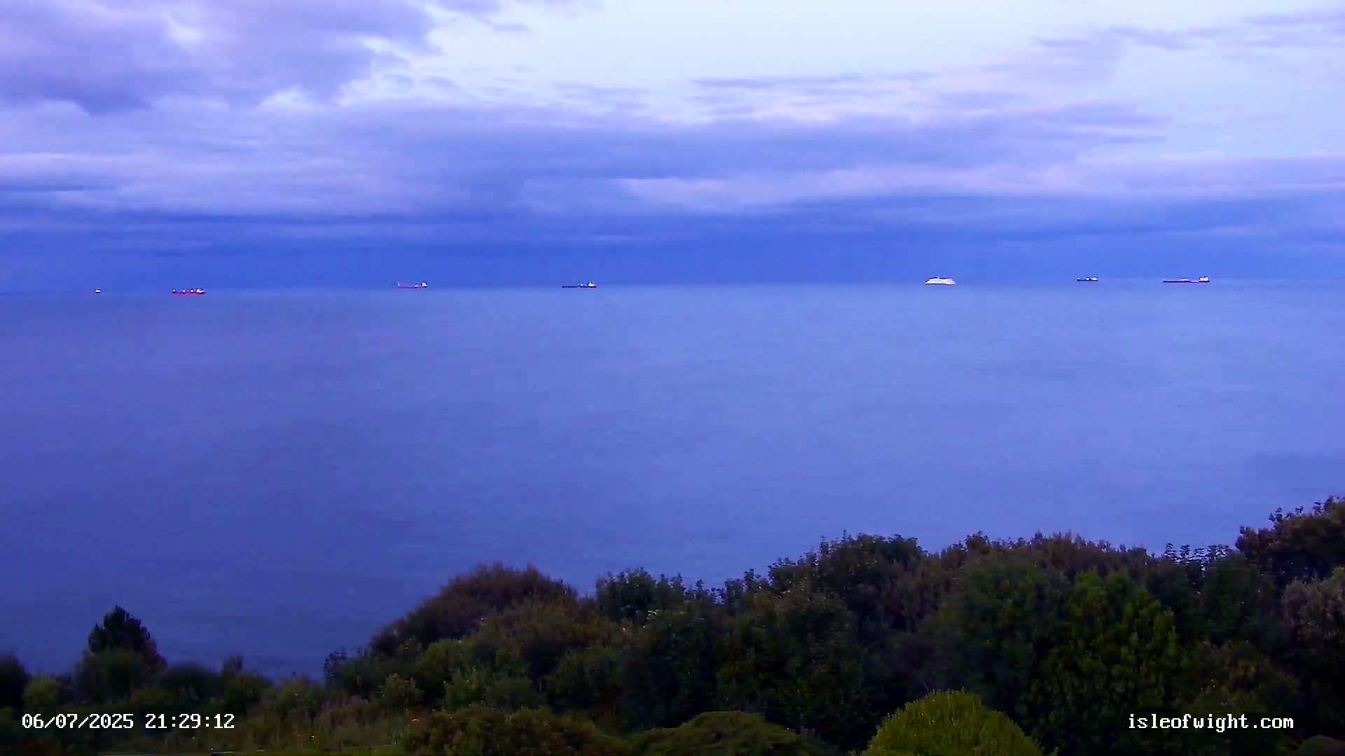 Isle of Wight Luccombe Coast Live Cam - Isle of Wight, South East, England, United Kingdom