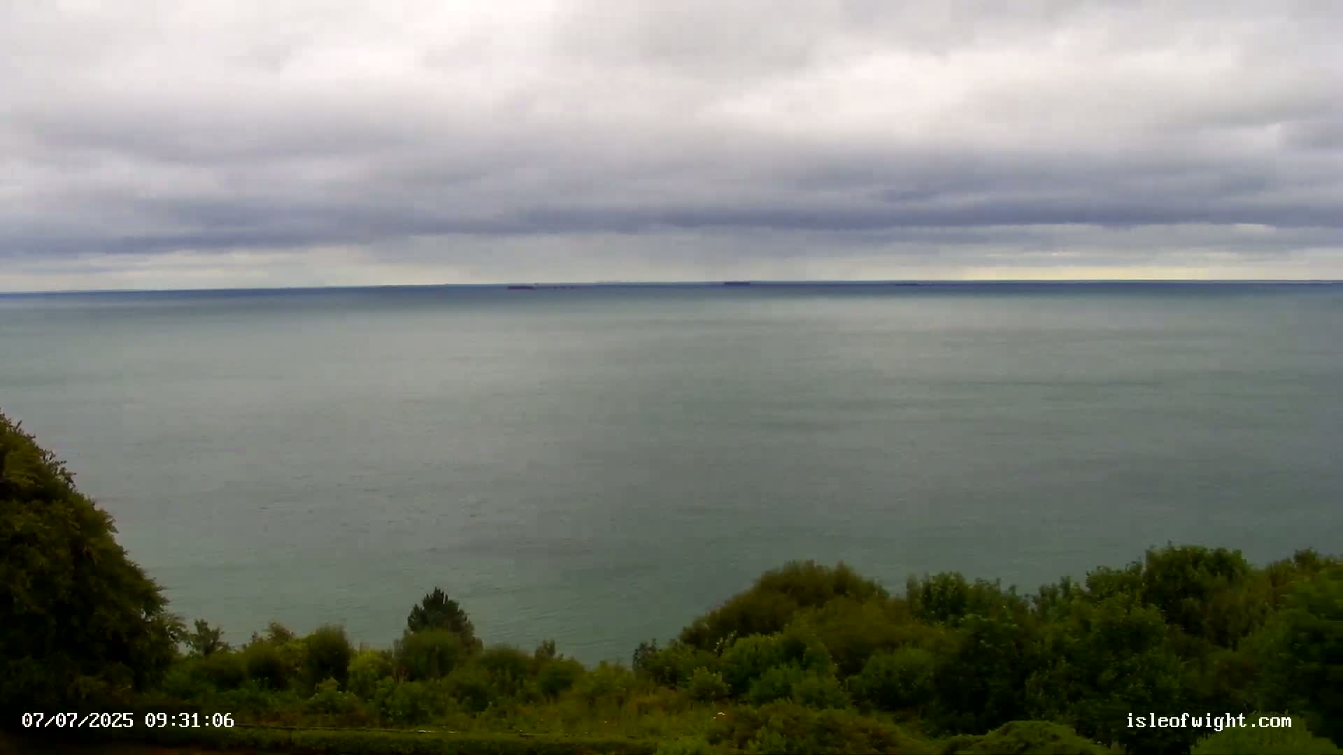 Isle of Wight Luccombe Coast Live Cam - Isle of Wight, South East, England, United Kingdom