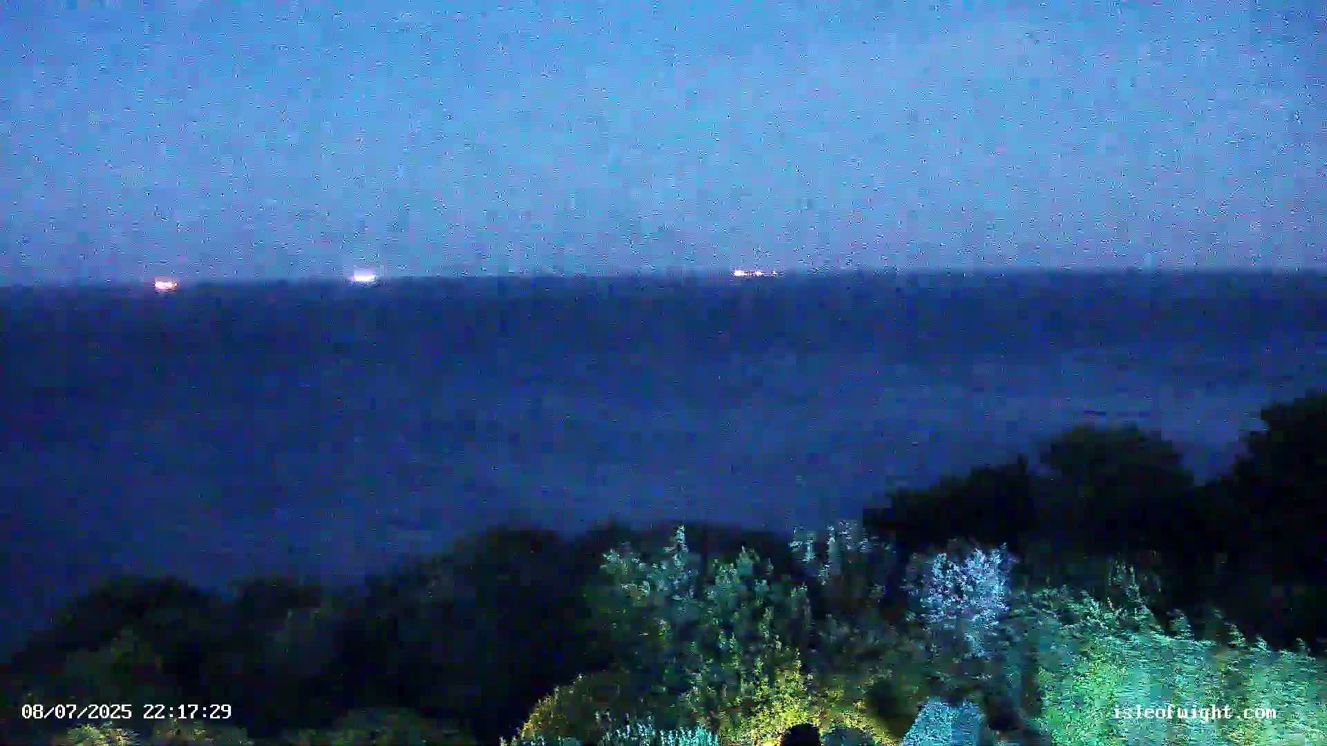 Isle of Wight Luccombe Coast Live Cam - Isle of Wight, South East, England, United Kingdom