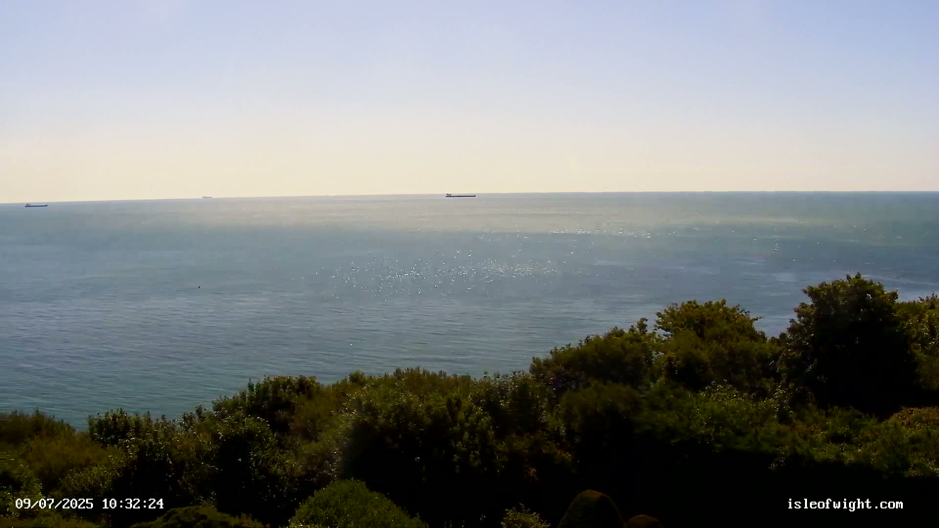 Isle of Wight Luccombe Coast Live Cam - Isle of Wight, South East, England, United Kingdom