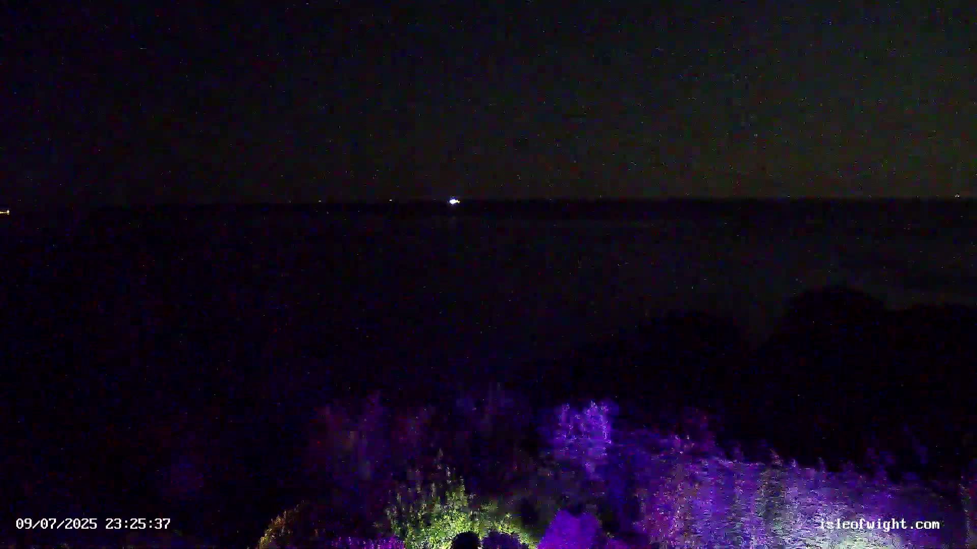 Isle of Wight Luccombe Coast Live Cam - Isle of Wight, South East, England, United Kingdom