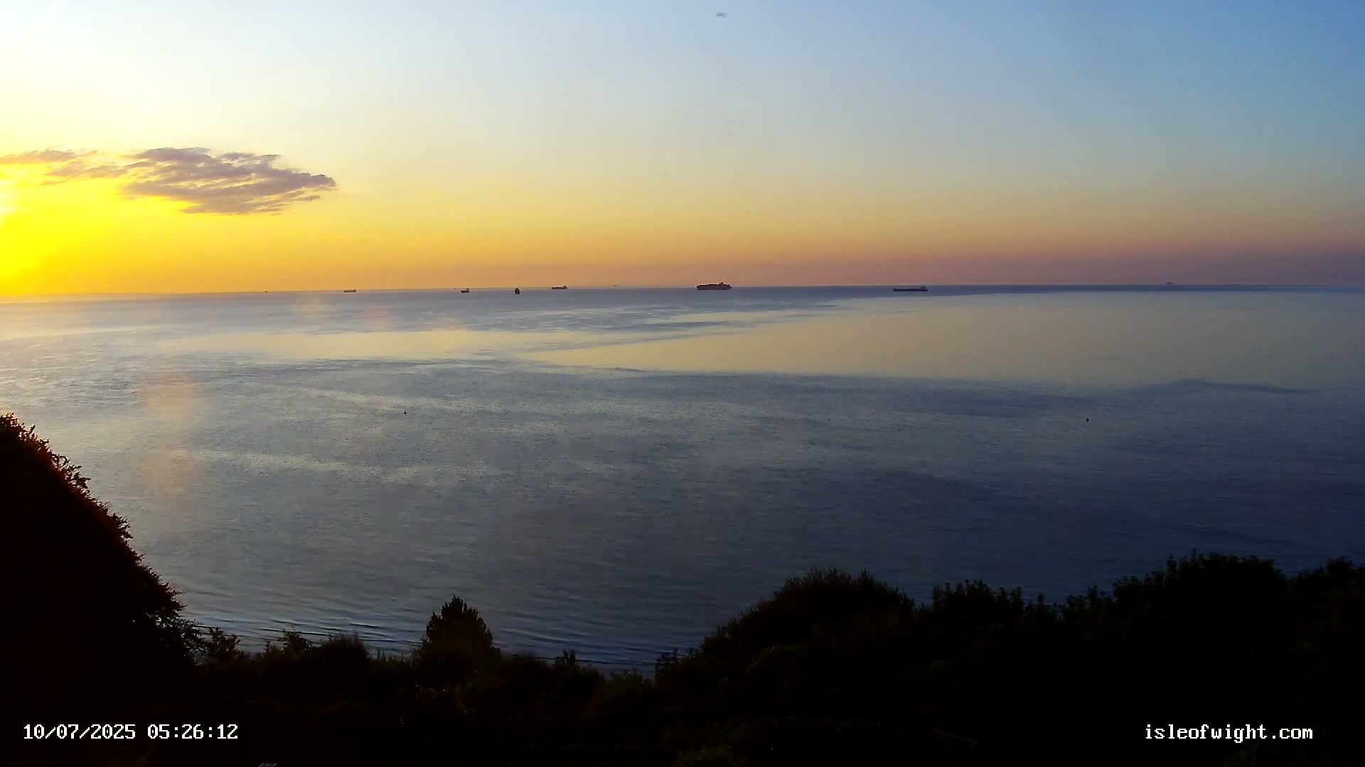 Isle of Wight Luccombe Coast Live Cam - Isle of Wight, South East, England, United Kingdom
