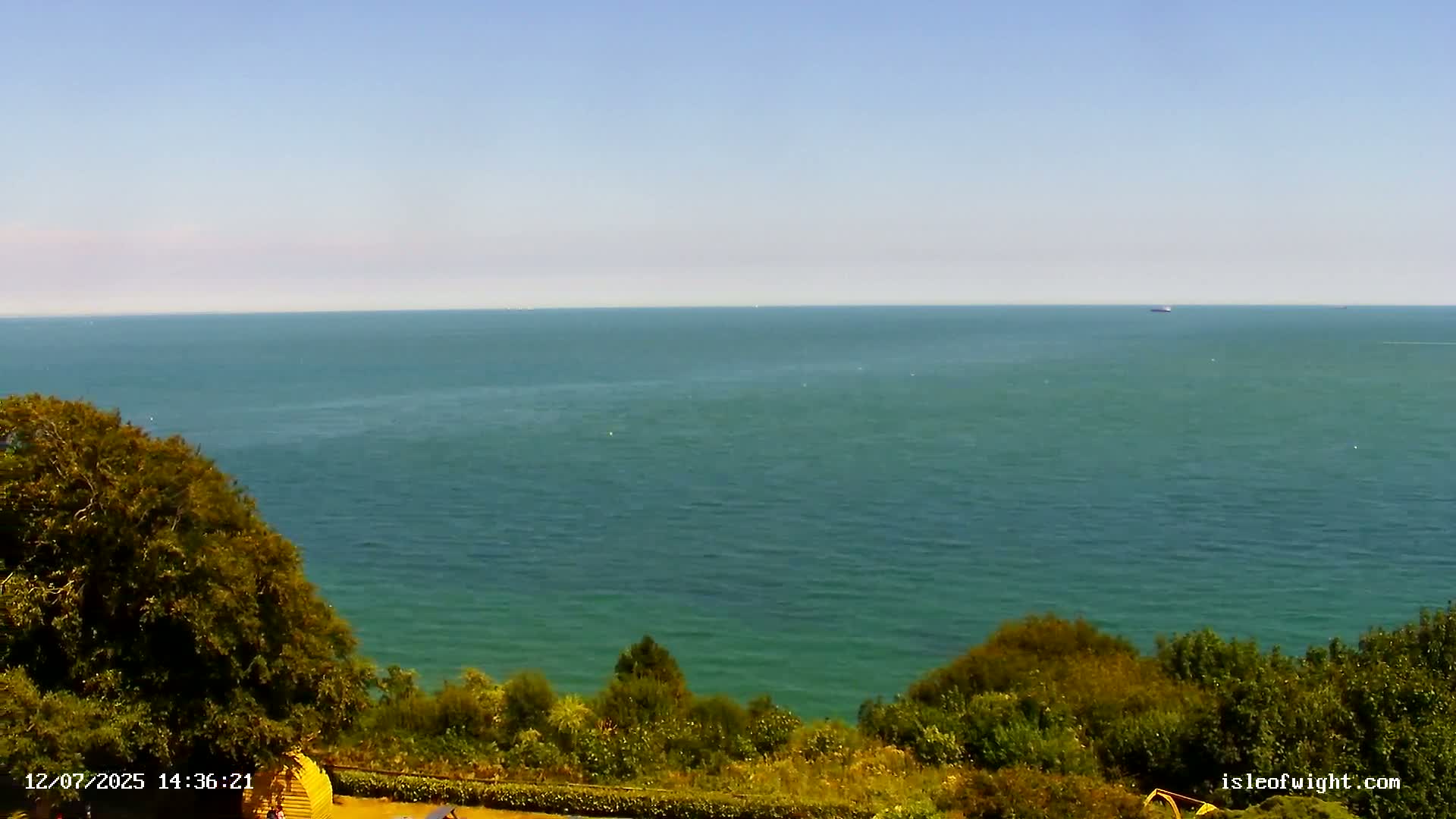 Isle of Wight Luccombe Coast Live Cam - Isle of Wight, South East, England, United Kingdom