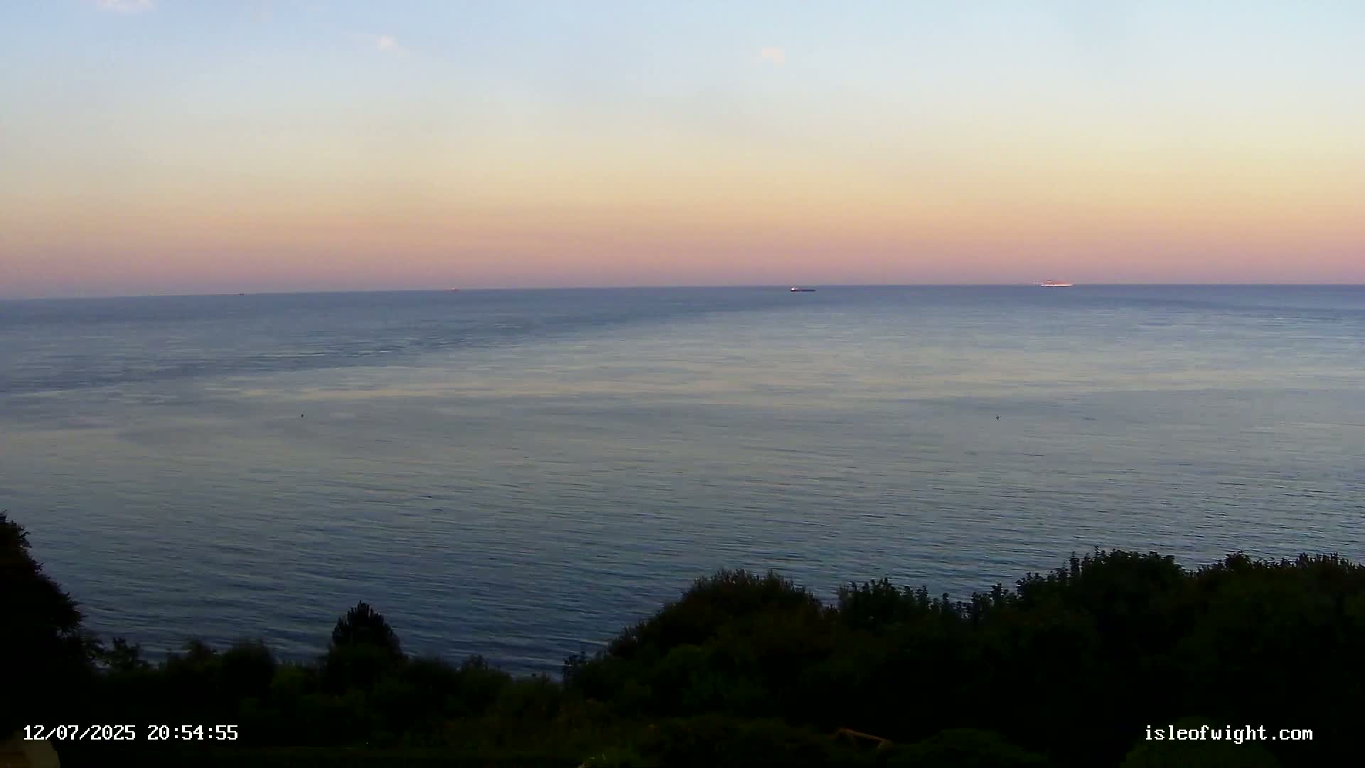 Isle of Wight Luccombe Coast Live Cam - Isle of Wight, South East, England, United Kingdom