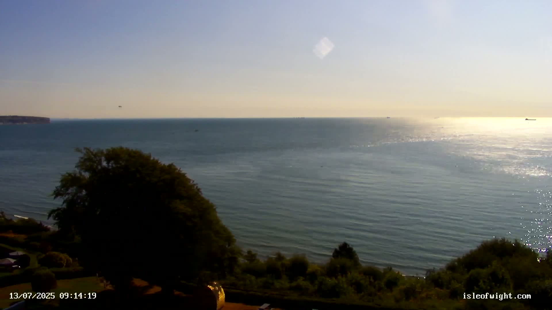 Isle of Wight Luccombe Coast Live Cam - Isle of Wight, South East, England, United Kingdom