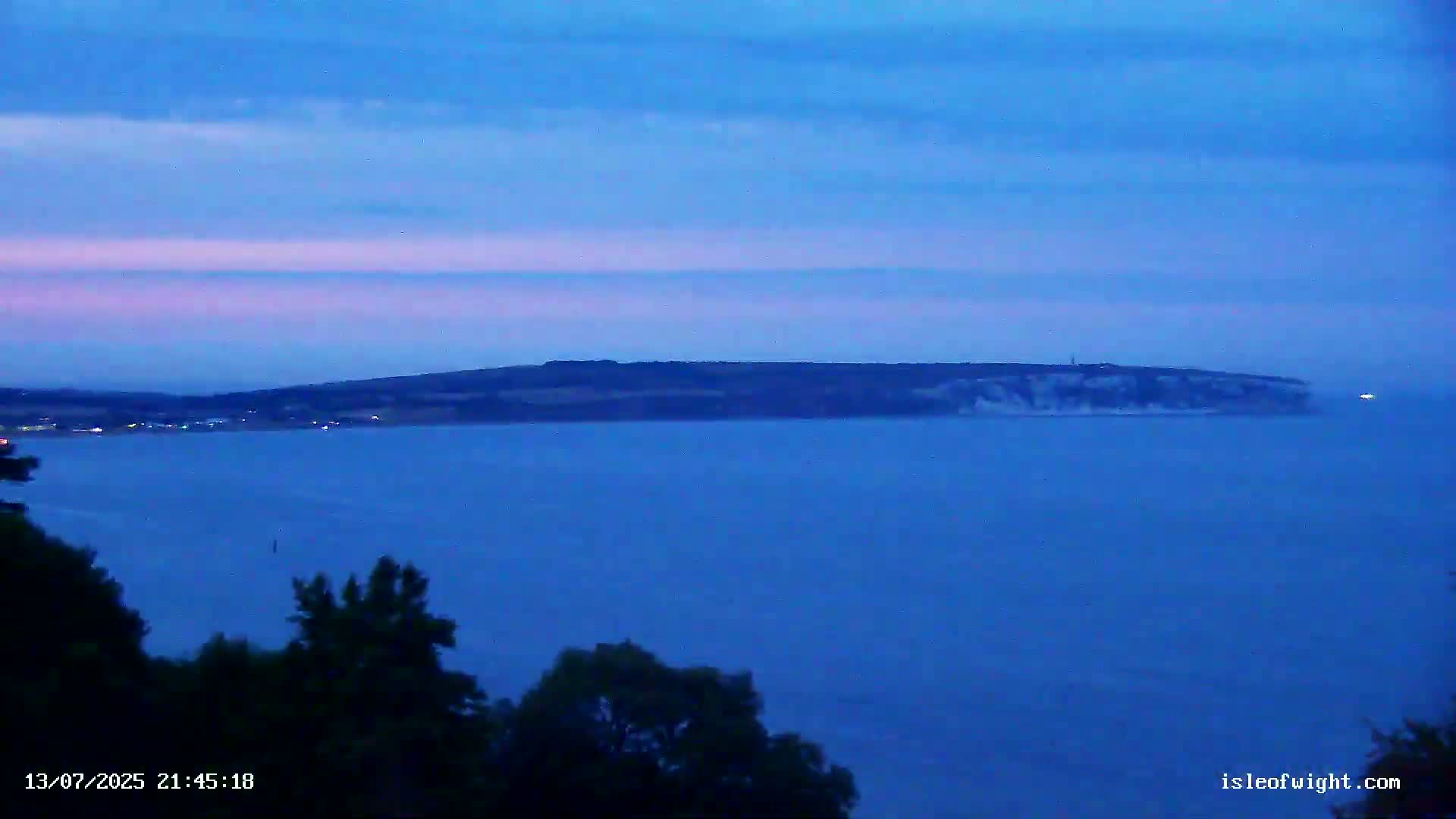 Isle of Wight Luccombe Coast Live Cam - Isle of Wight, South East, England, United Kingdom