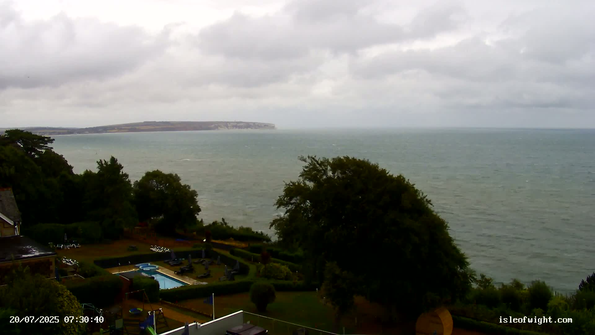Isle of Wight Luccombe Coast Live Cam - Isle of Wight, South East, England, United Kingdom
