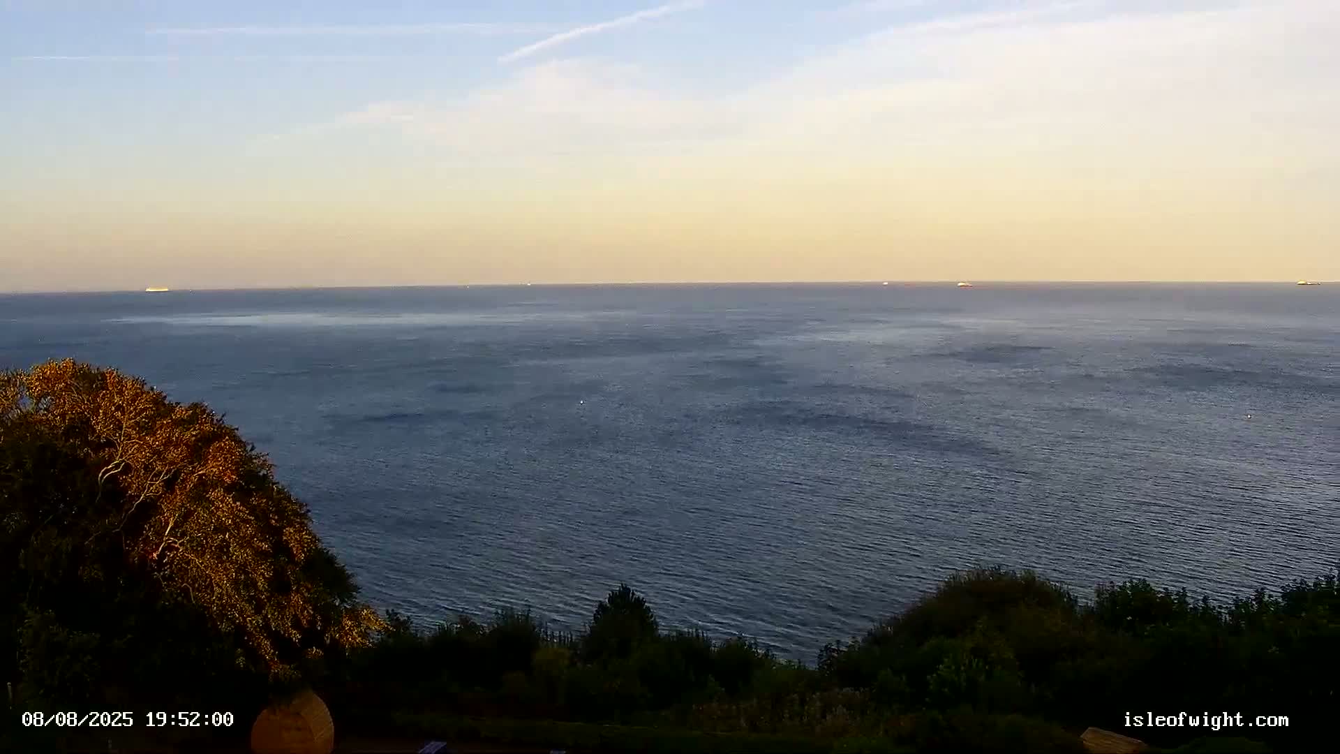 Isle of Wight Luccombe Coast Live Cam - Isle of Wight, South East, England, United Kingdom