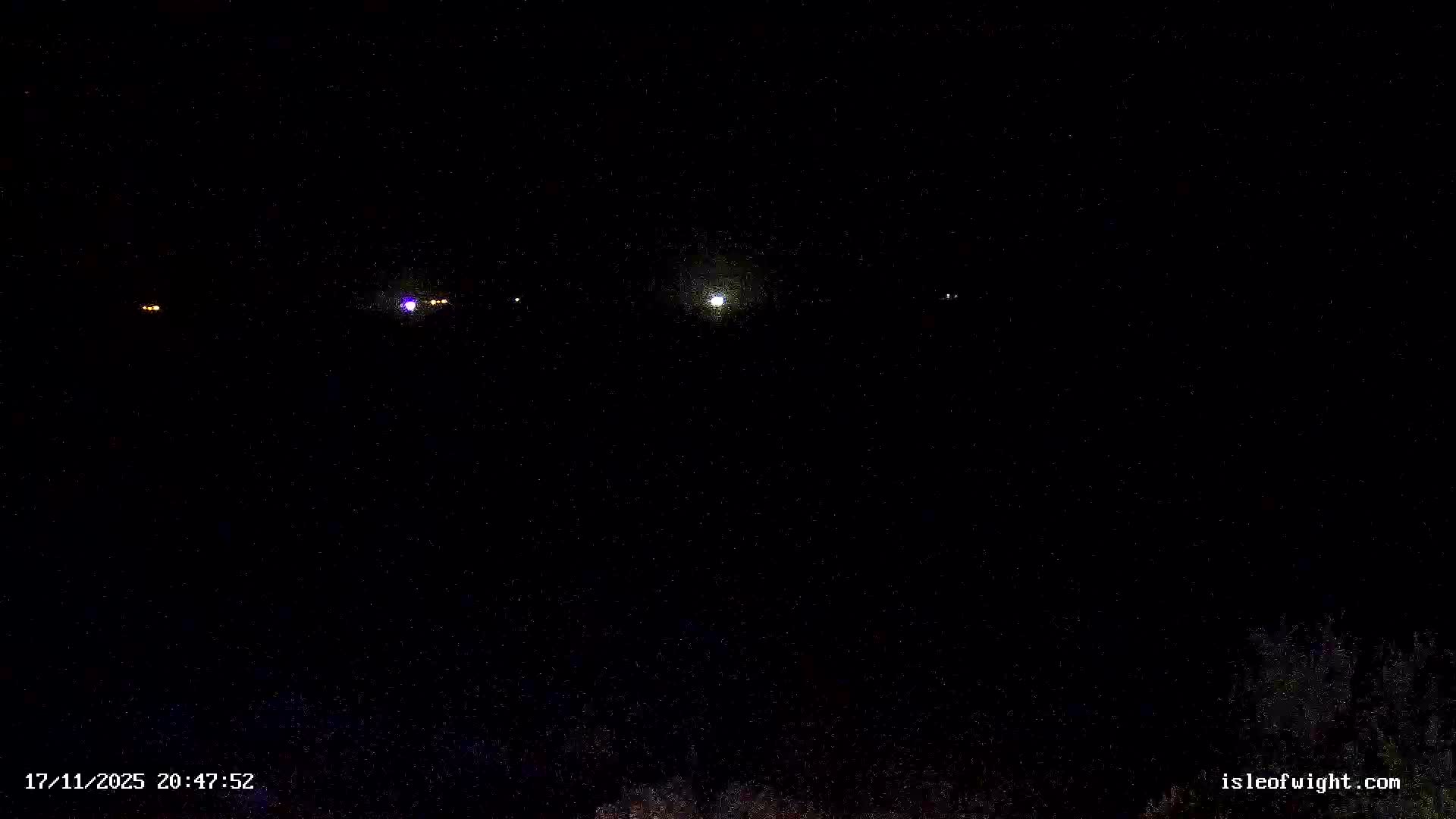 Isle of Wight Luccombe Coast Live Cam - Isle of Wight, South East, England, United Kingdom