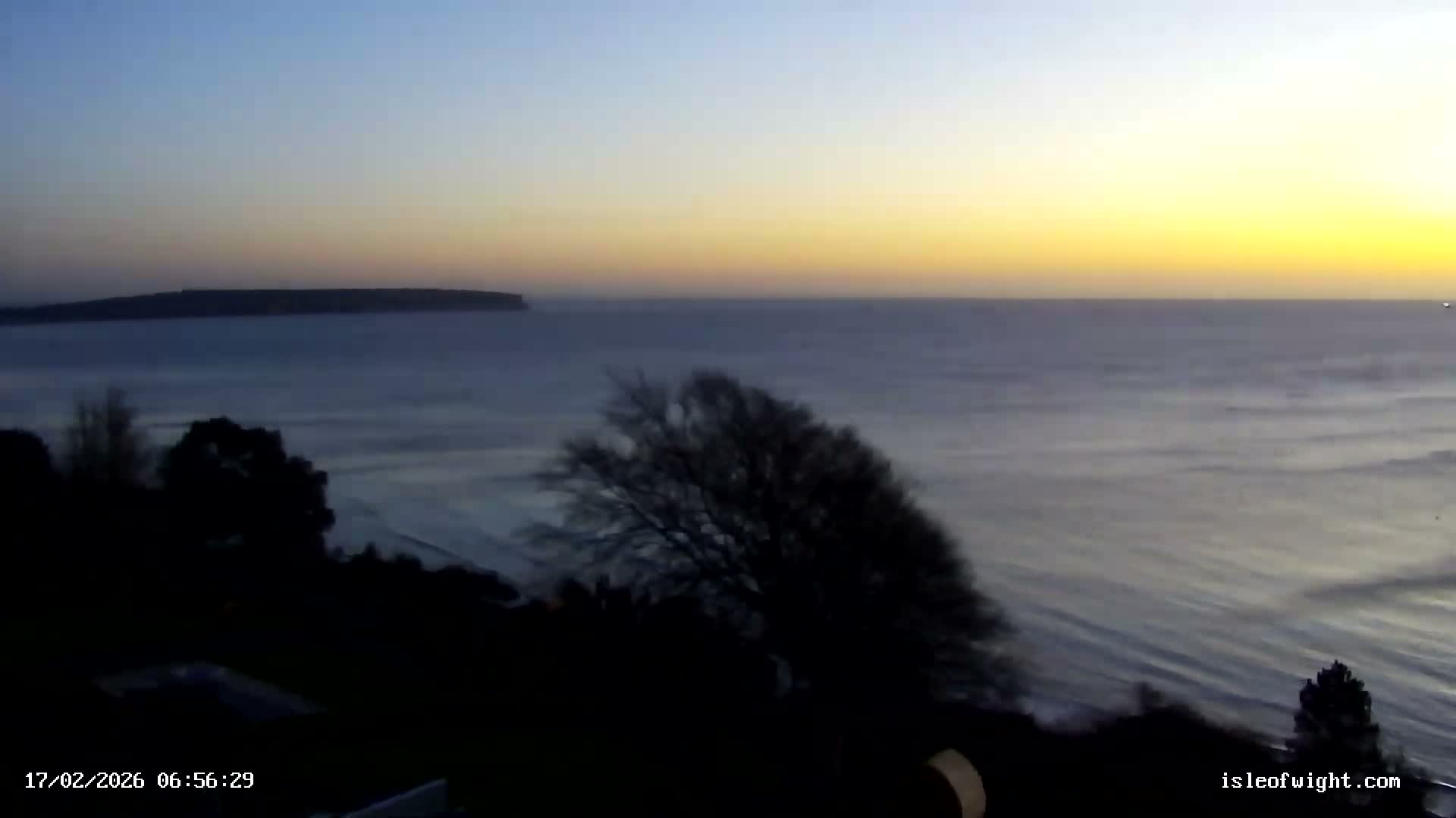 Isle of Wight Luccombe Coast Live Cam - Isle of Wight, South East, England, United Kingdom