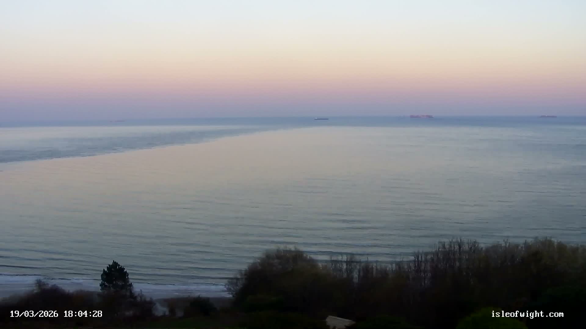 Isle of Wight Luccombe Coast Live Cam - Isle of Wight, South East, England, United Kingdom