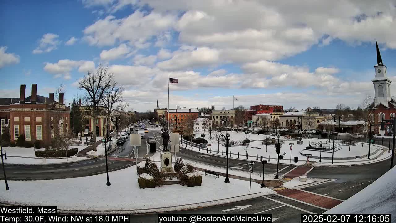 Park Square Live  Cam - Westfield, Massachusetts USA