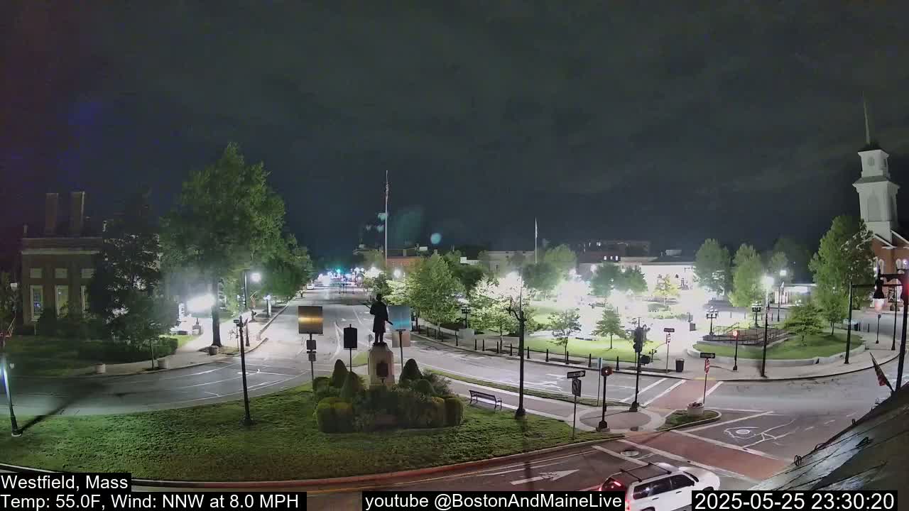 Park Square Live  Cam - Westfield, Massachusetts USA