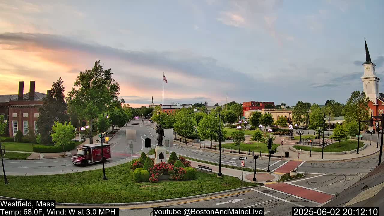 Park Square Live  Cam - Westfield, Massachusetts USA