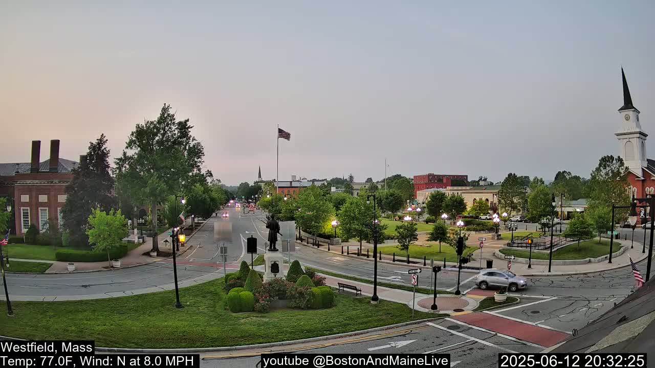 Park Square Live  Cam - Westfield, Massachusetts USA
