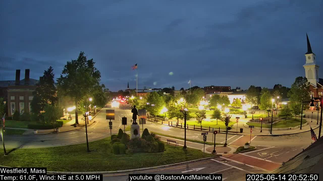 Park Square Live  Cam - Westfield, Massachusetts USA